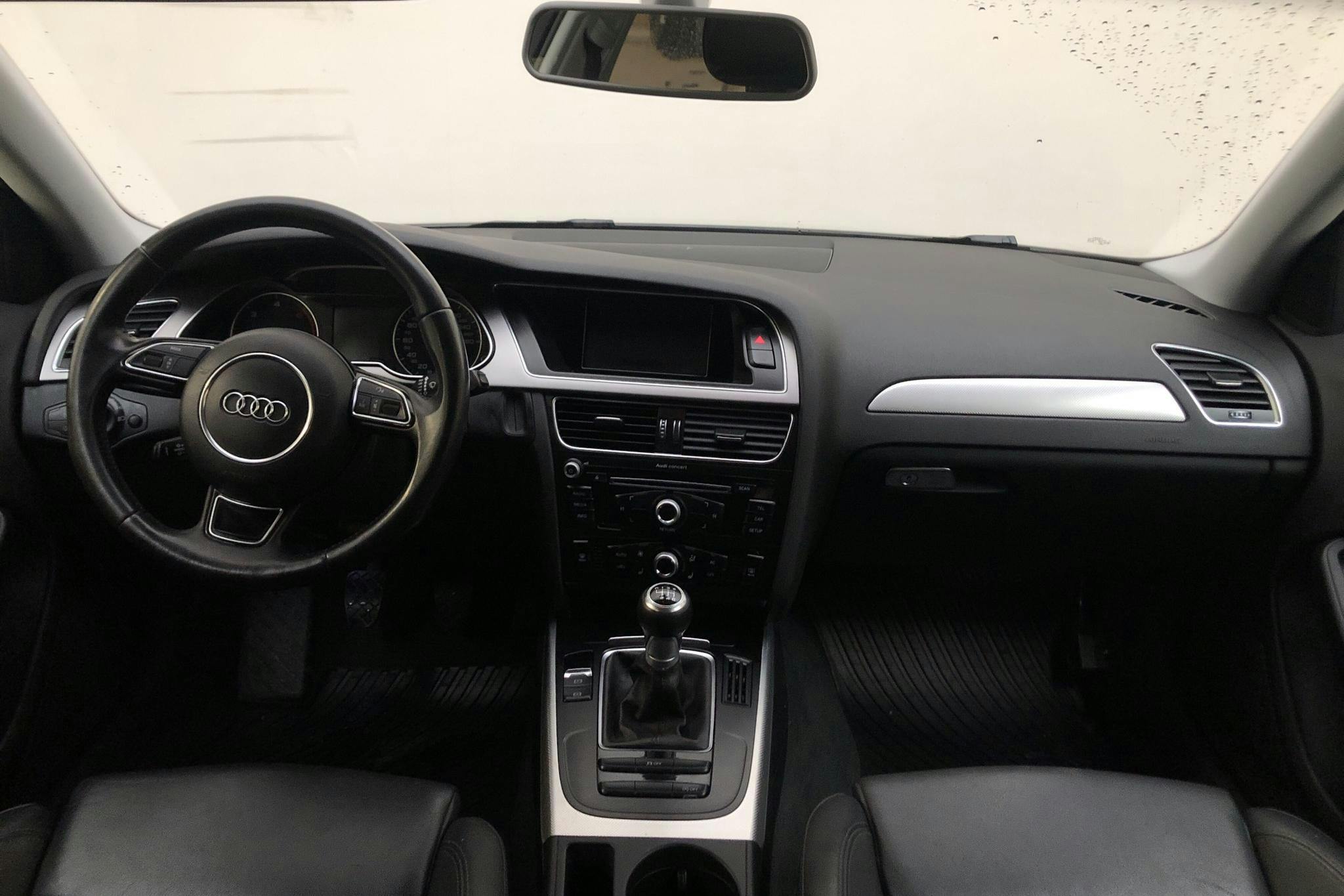 Audi A4 2.0 TDI Avant (163hk) - 10 910 mil - Manuell - silver - 2013