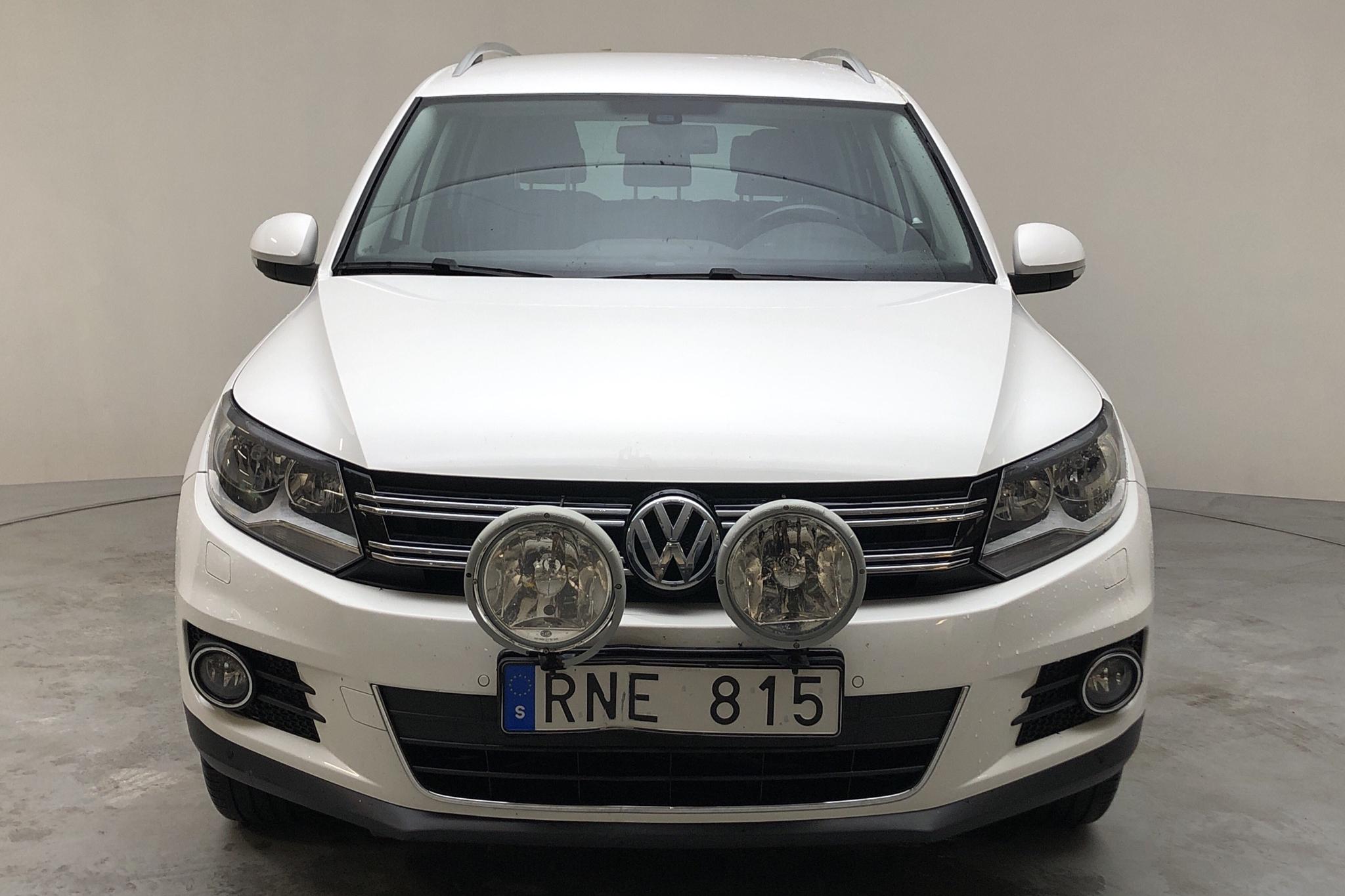 VW Tiguan 2.0 TDI 4MOTION BlueMotion Technology (140hk) - 133 040 km - Automatic - white - 2013