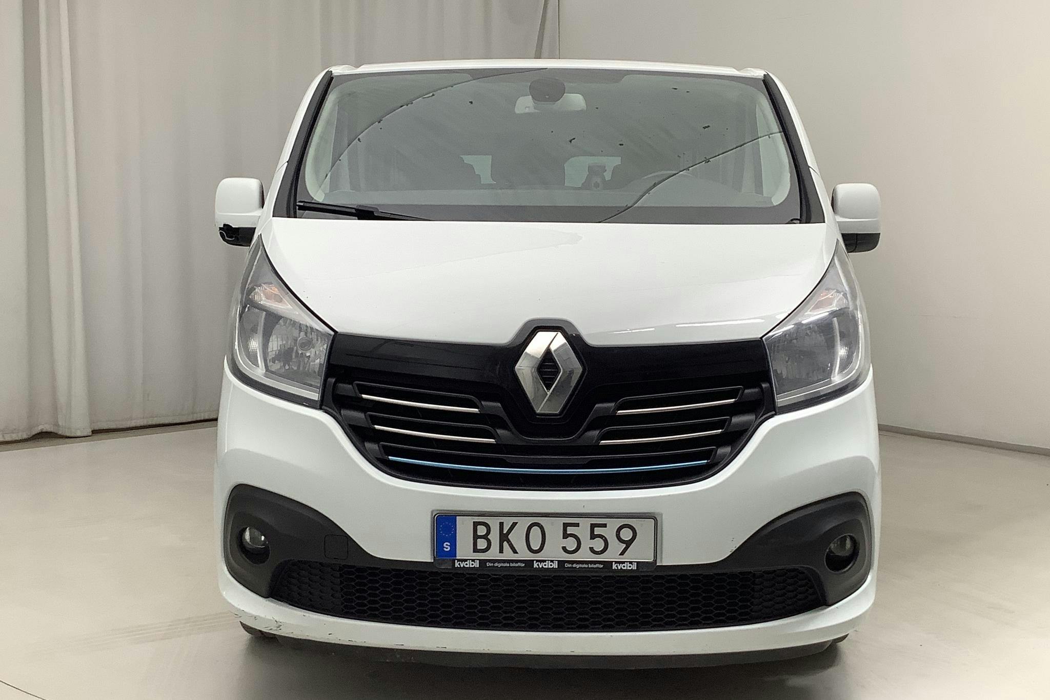 Renault Trafic 1.6 dCi Buss (125hk) - 11 408 mil - Manuell - vit - 2017