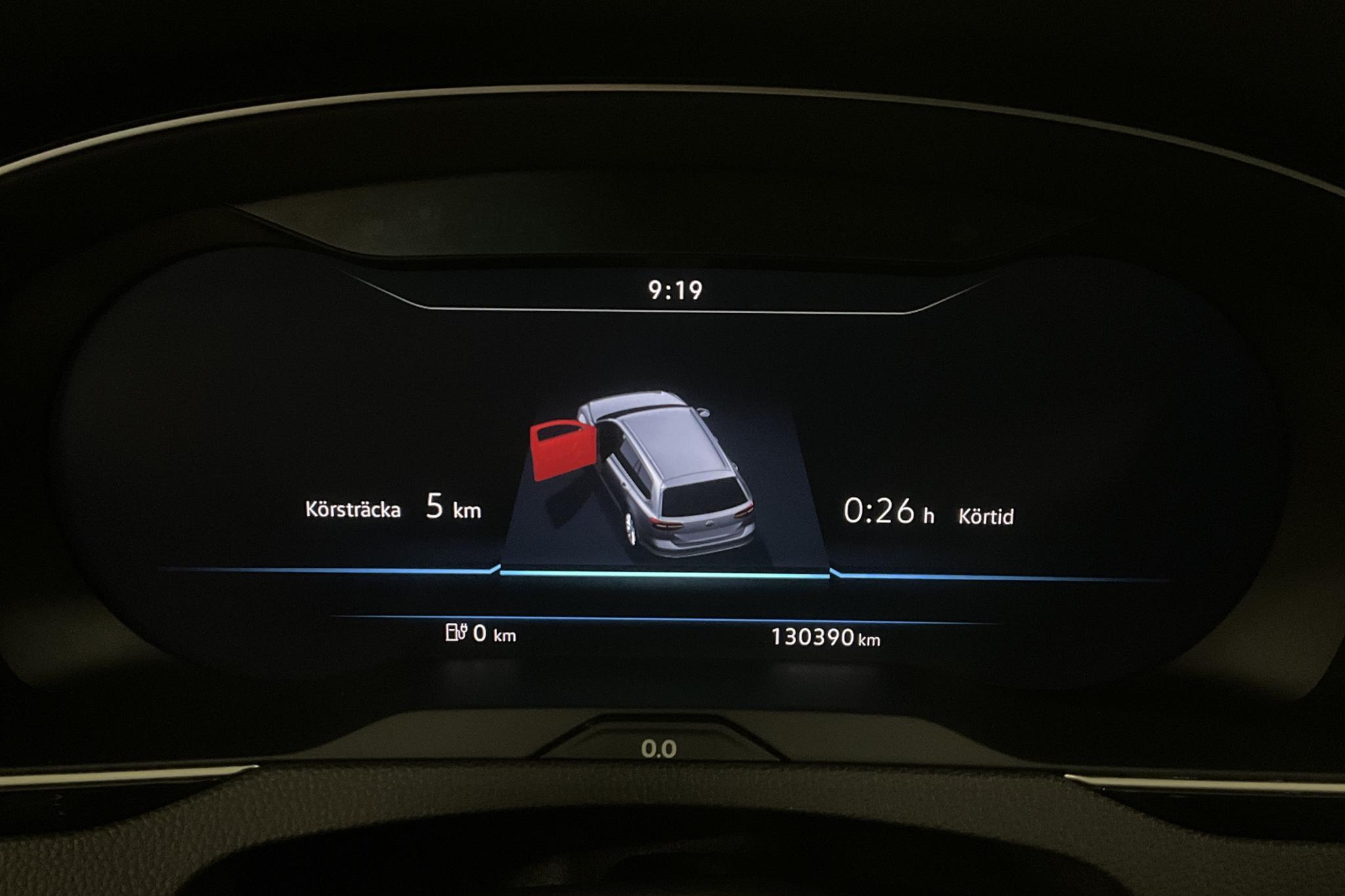VW Passat 1.4 Plug-in-Hybrid Sportscombi (218hk) - 13 039 mil - Automat - svart - 2018