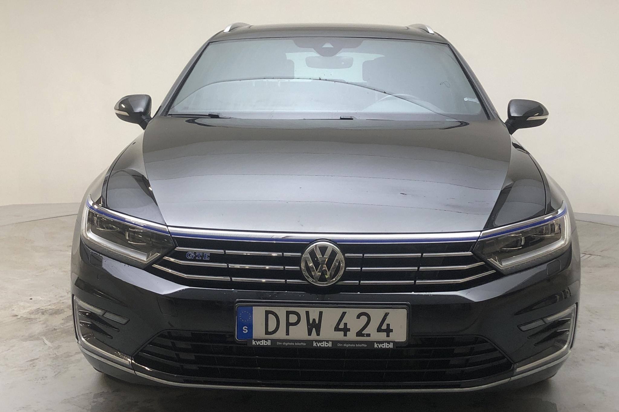 VW Passat 1.4 Plug-in-Hybrid Sportscombi (218hk) - 130 390 km - Automatic - black - 2018