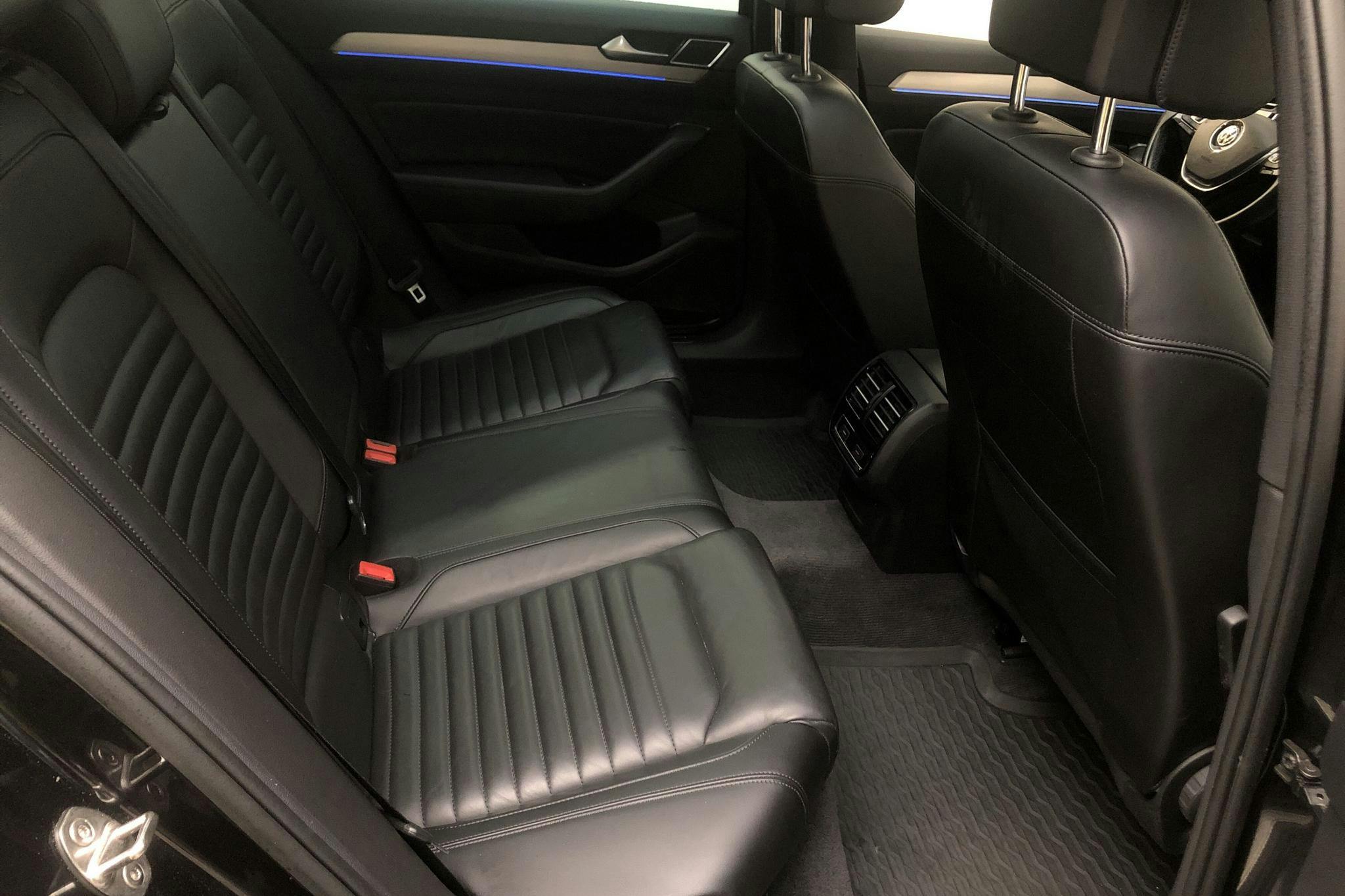 VW Passat 1.4 Plug-in-Hybrid Sportscombi (218hk) - 13 039 mil - Automat - svart - 2018