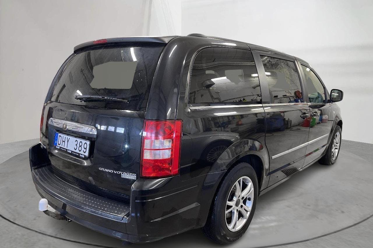 Chrysler Grand Voyager 2.8 CRD (163hk) - 207 130 km - Automatic - black - 2010
