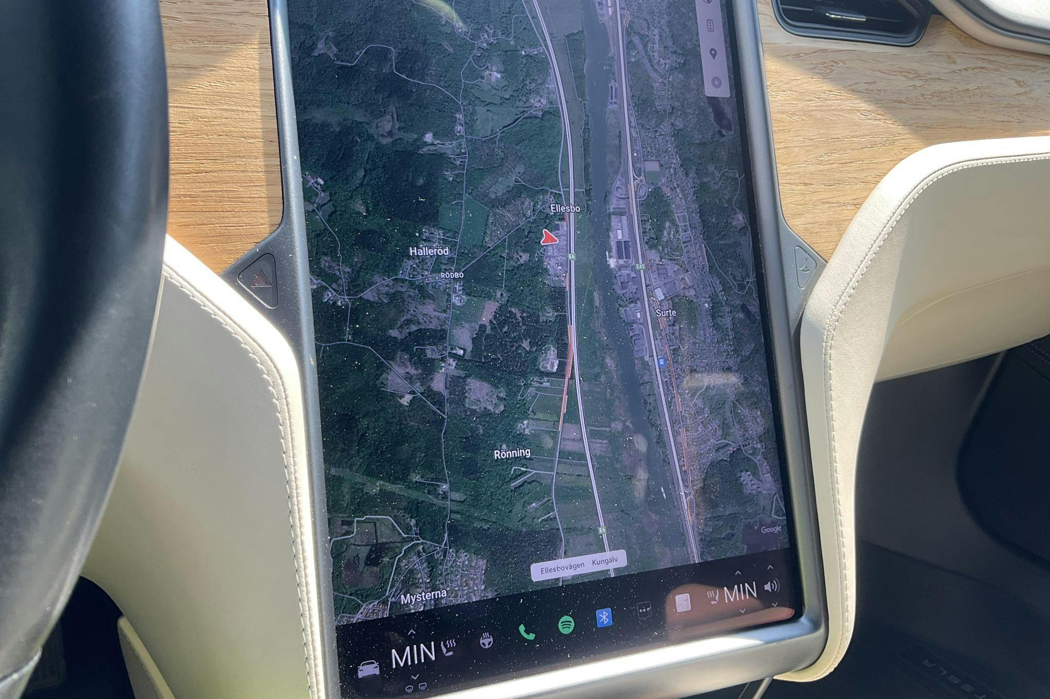 Tesla Model S Long Range AWD - 13 095 mil - Automat - röd - 2020