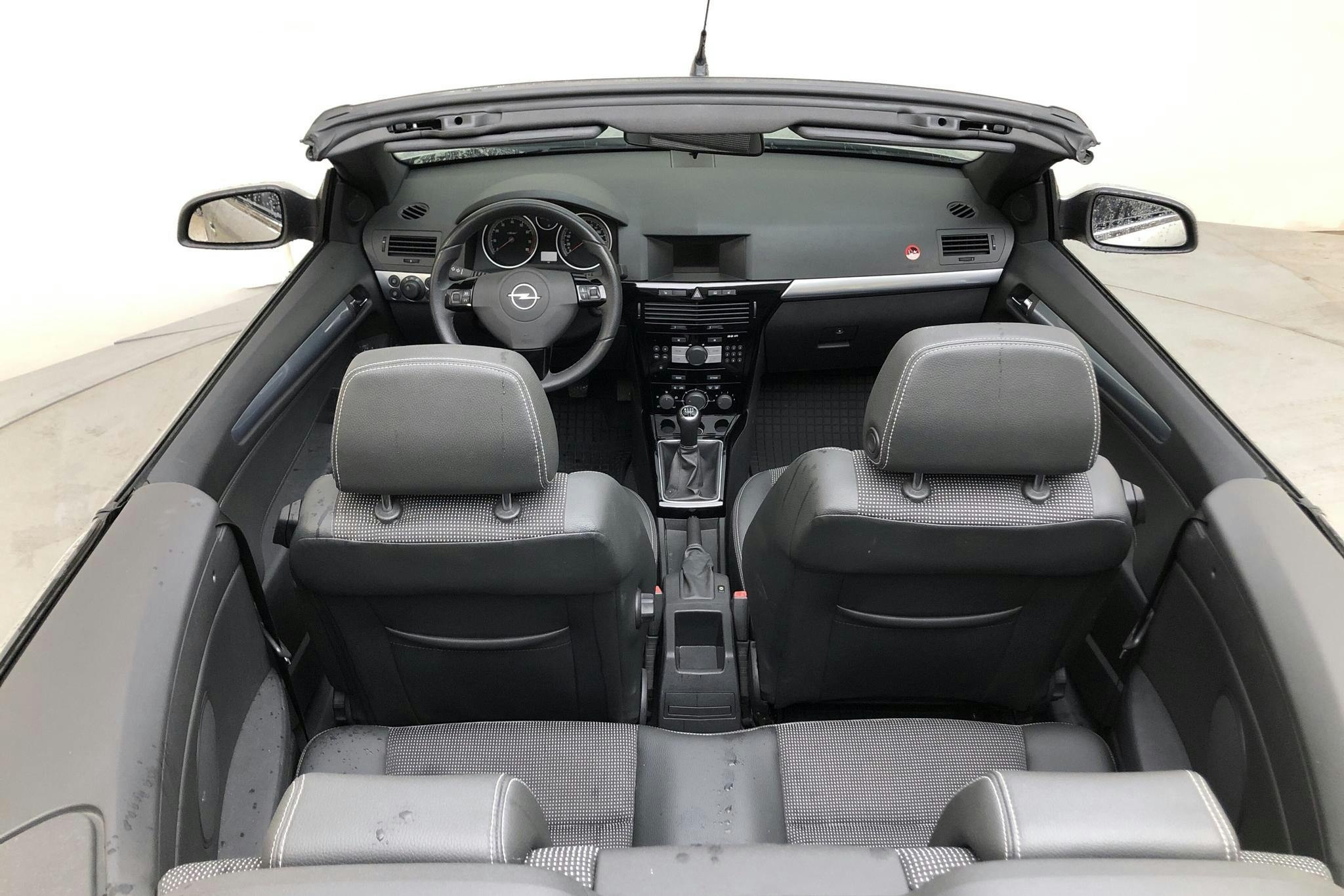 Opel Astra 1.8 TwinTop (140hk) - 75 750 km - Manual - gray - 2007