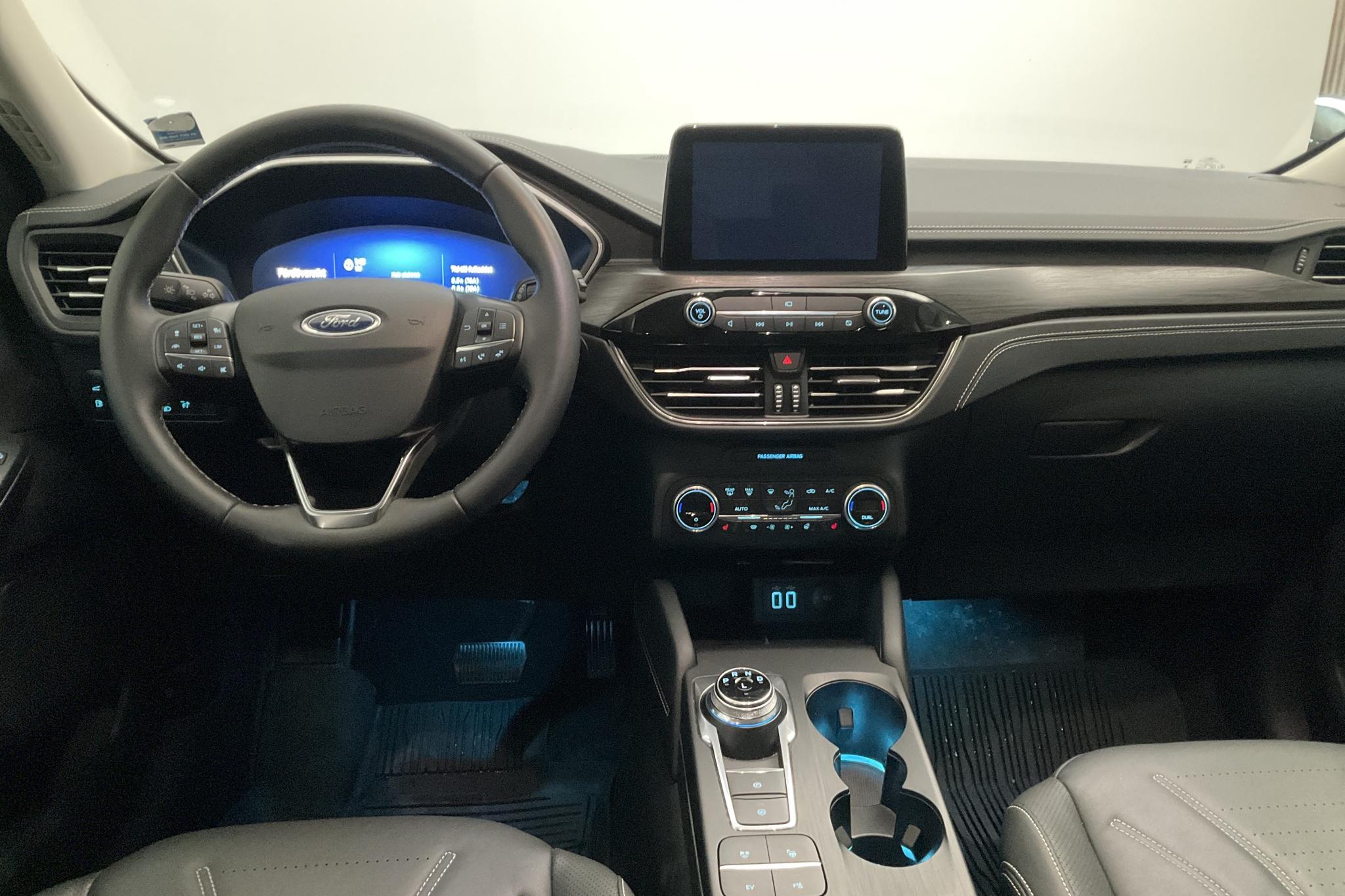 Ford Kuga 2.5 PHEV (225hk) - 2 358 mil - Automat - grå - 2021