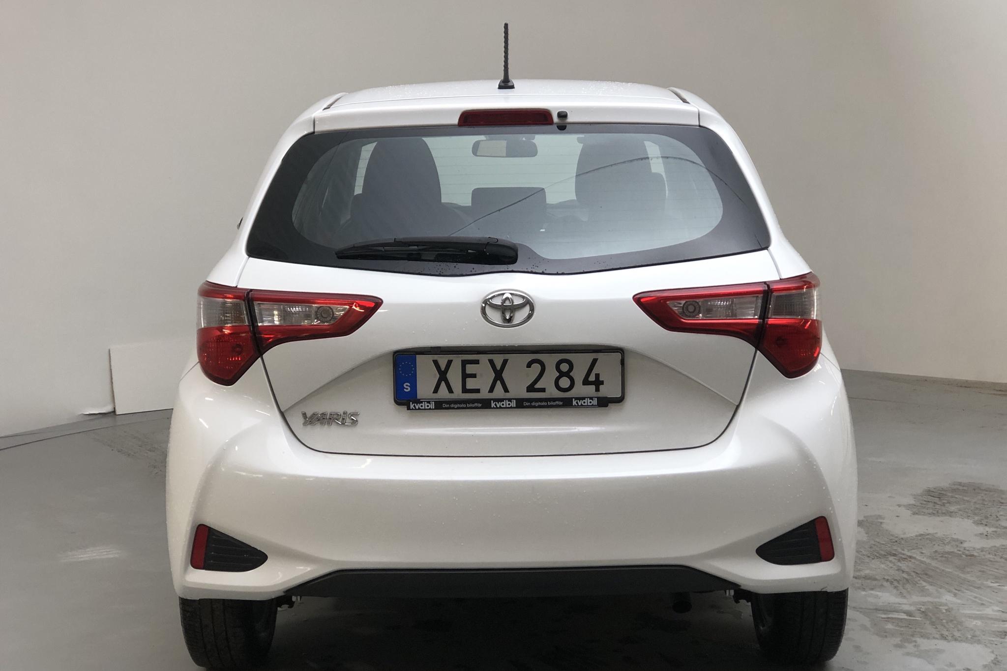 Toyota Yaris 1.5 5dr (111hk) - 6 163 mil - Automat - vit - 2018