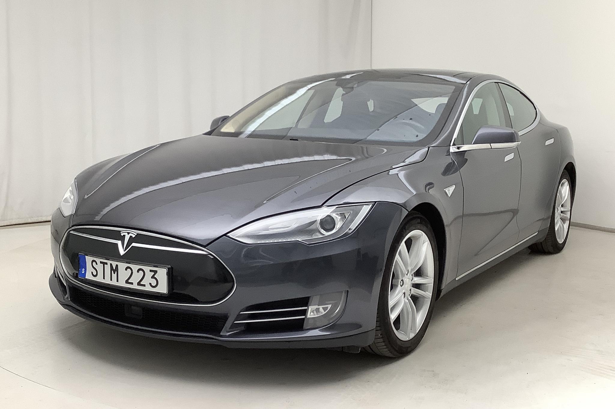 Tesla Model S 85D - 141 190 km - Automatic - gray - 2015