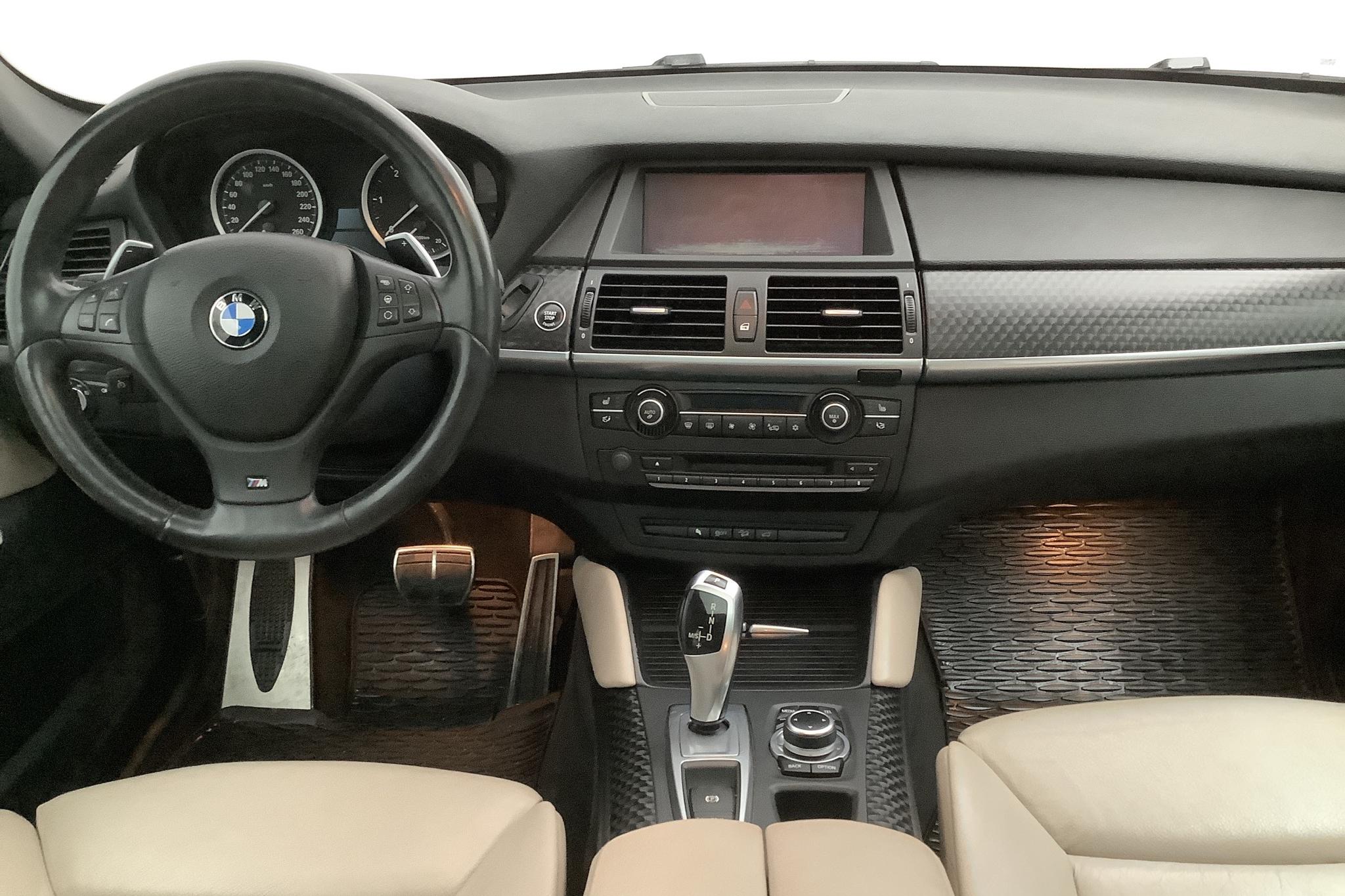 BMW X6 xDrive 40d, E71 (306hk) - 16 416 mil - Automat - vit - 2013