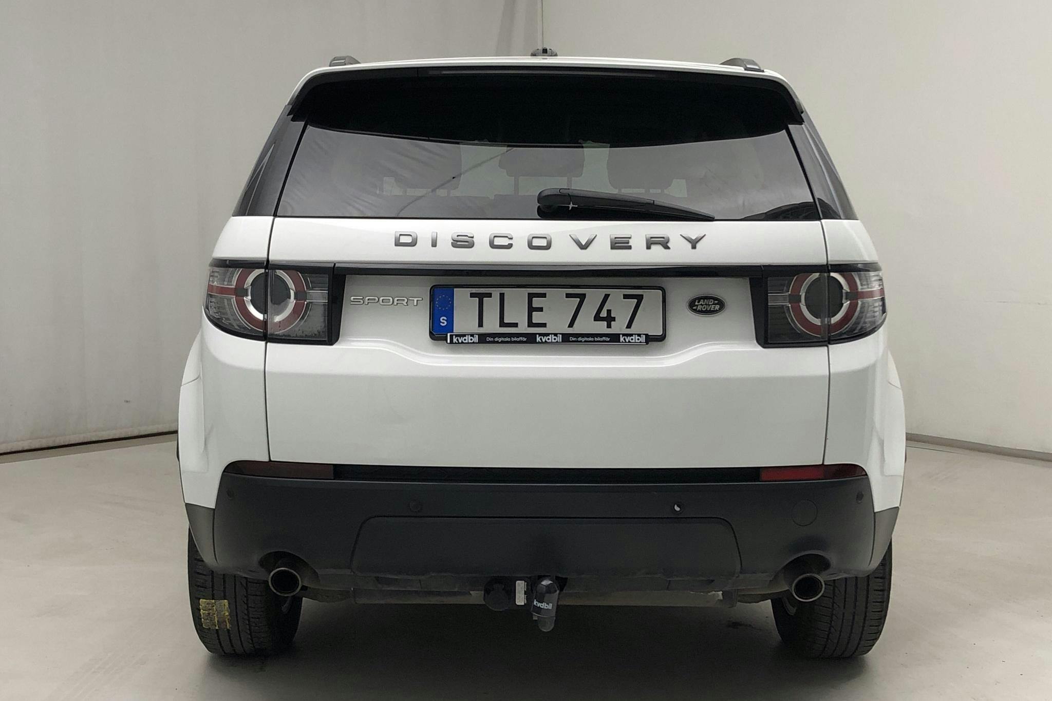 Land Rover Discovery Sport 2.0 TD4 AWD (180hk) - 120 790 km - Automatic - white - 2016