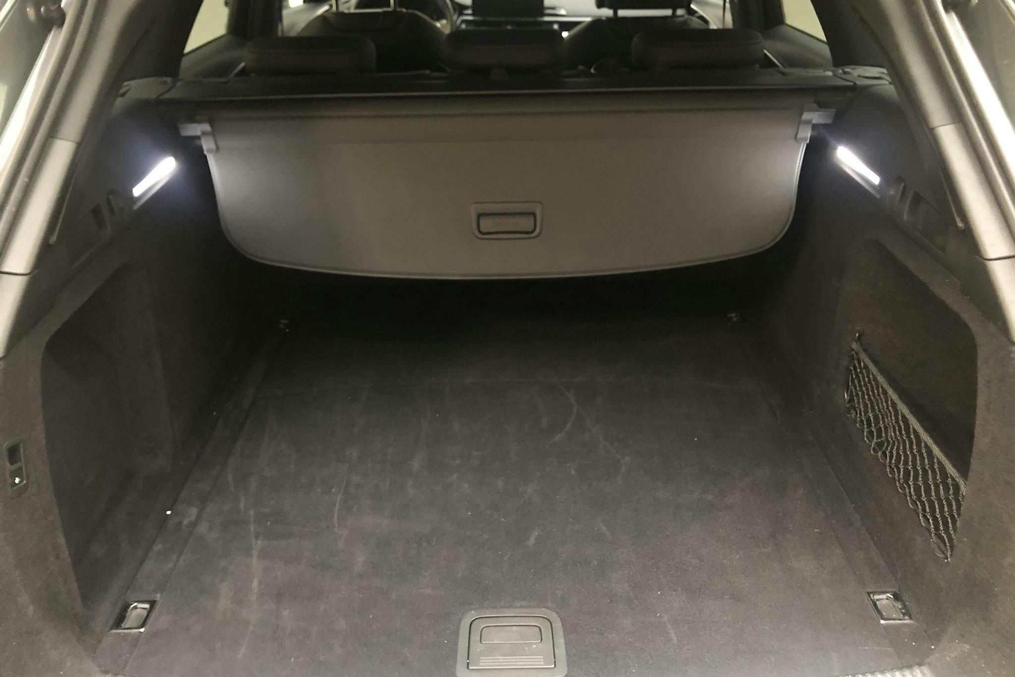 Audi A4 Avant 40 TDI quattro (204hk) - 8 418 mil - Automat - grå - 2021