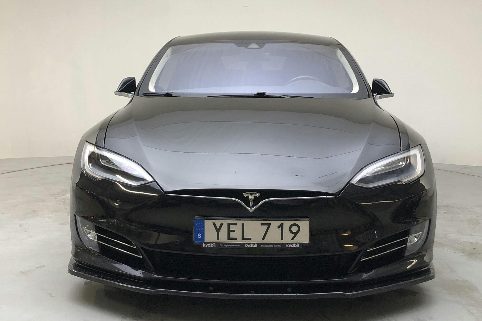 Tesla Model S 60 - 176 950 km - Automatic - black - 2016