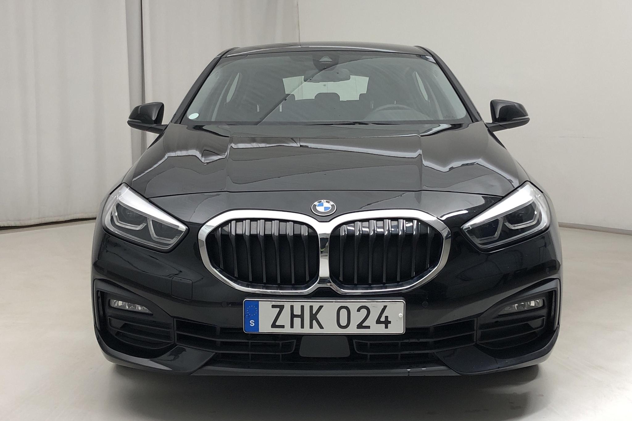 BMW 118d 5dr, F40 (150hk) - 56 280 km - Automatic - black - 2020