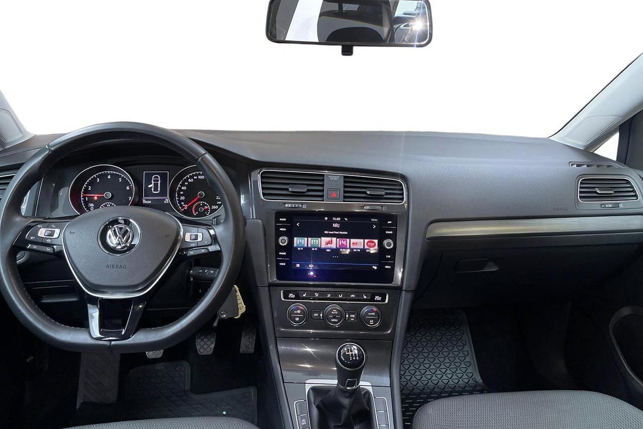 VW Golf VII 1.5 TGI Sportscombi (130hk) - 59 340 km - Manual - white - 2019