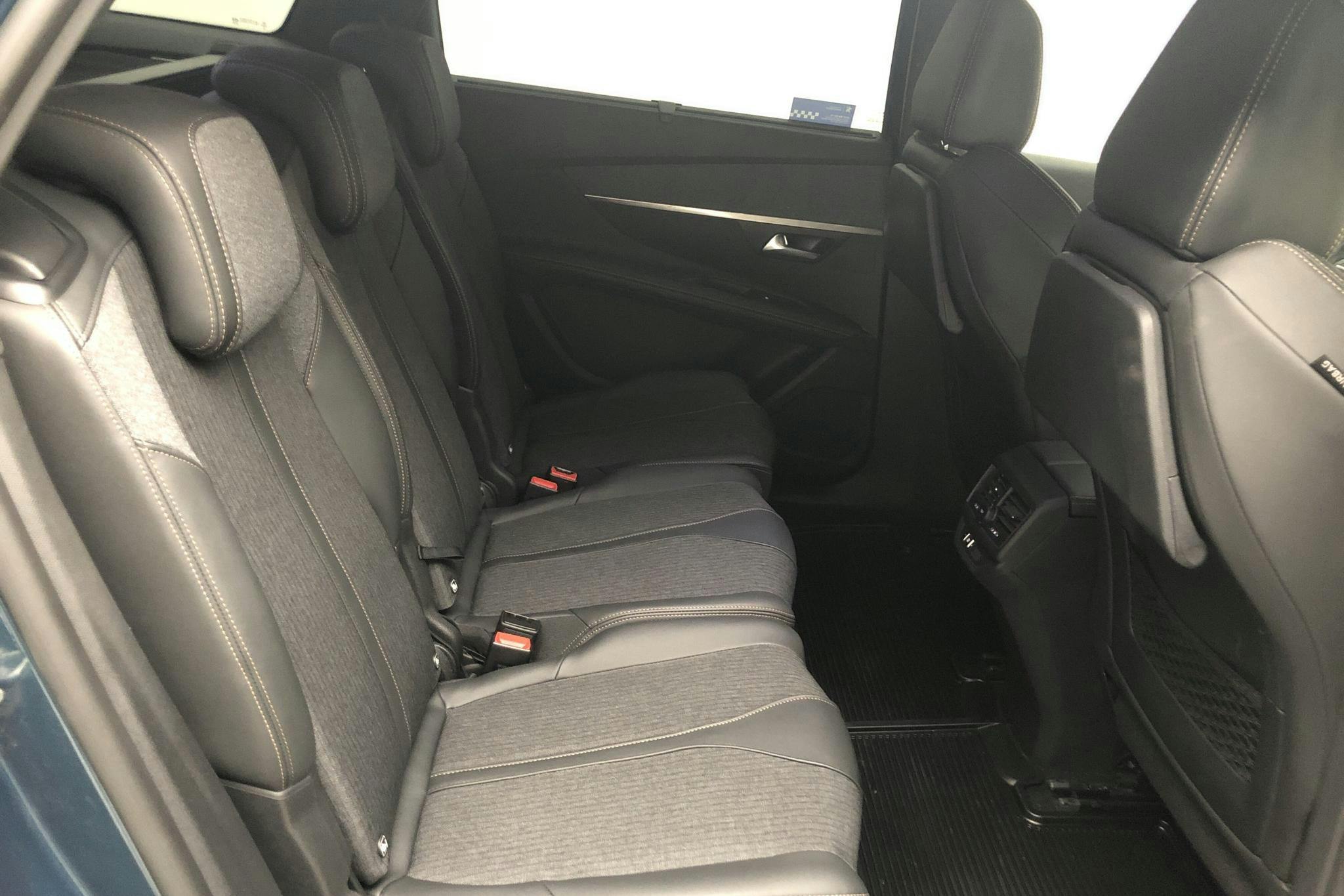 Peugeot 5008 1.5 BlueHDi (130hk) - 75 630 km - Automatic - green - 2020