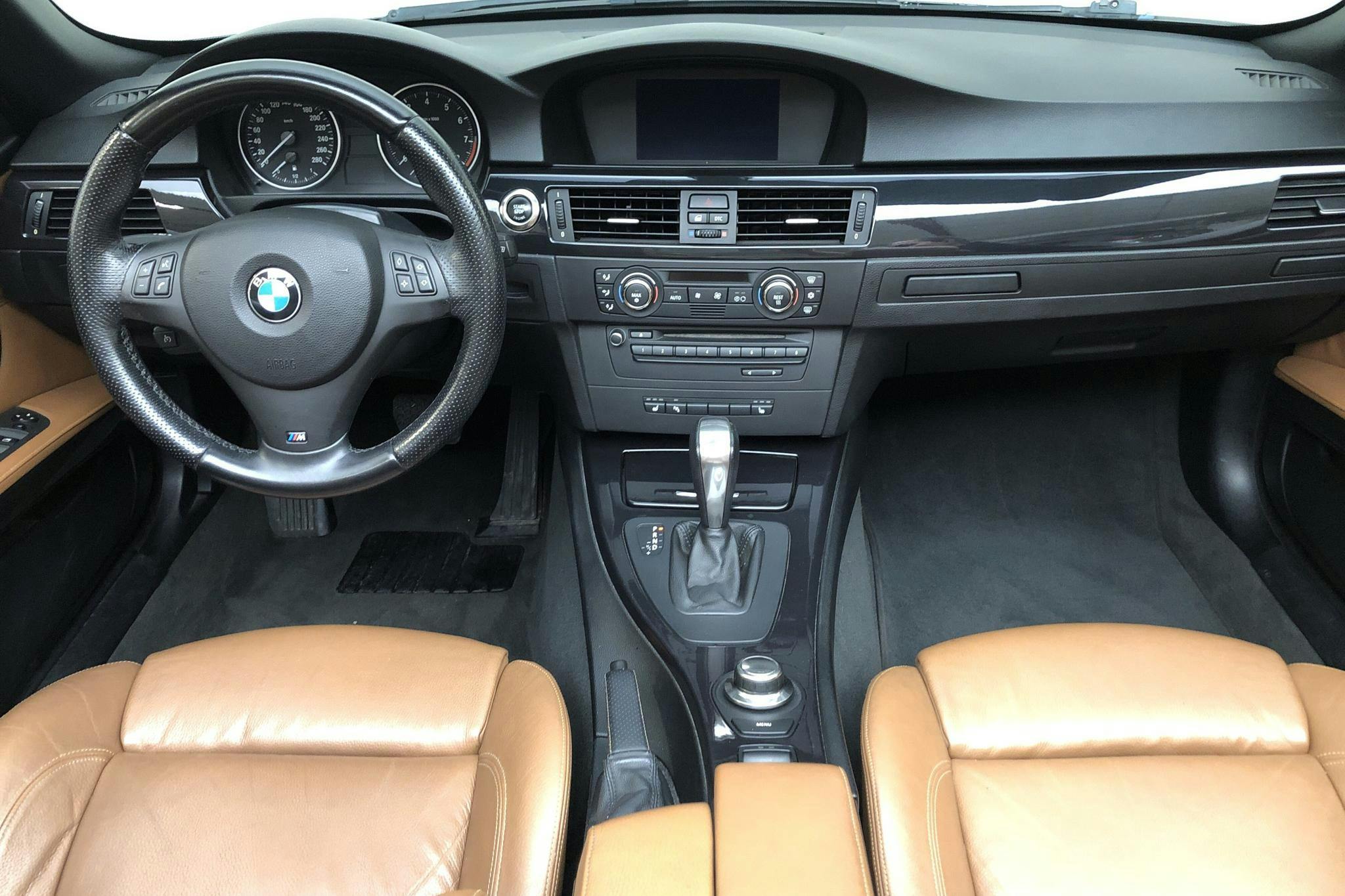 BMW 335i Cabriolet, E93 (306hk) - 10 982 mil - Automat - svart - 2008