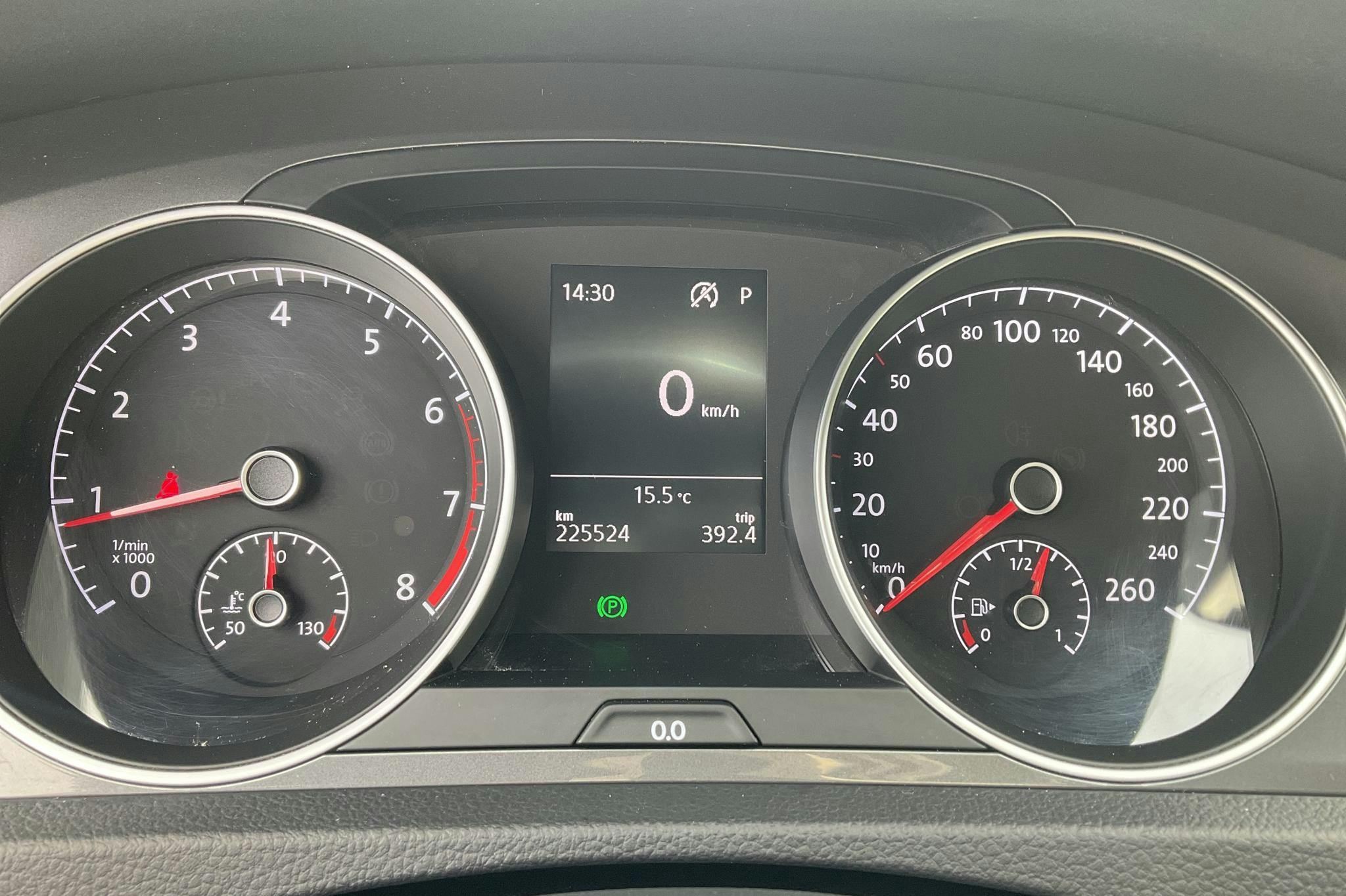 VW Golf Alltrack 1.8 TSI Sportscombi 4Motion (180hk) - 225 520 km - Automatic - red - 2017