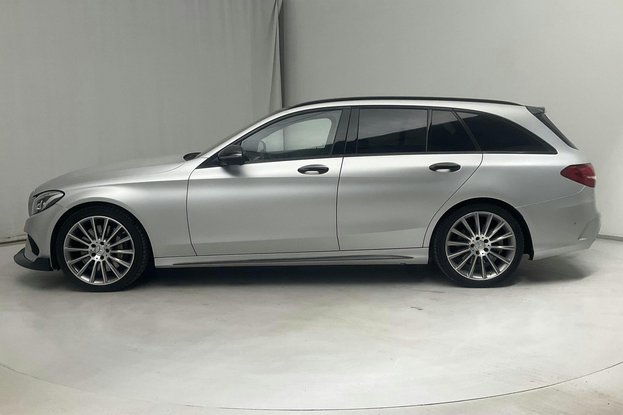 Mercedes C 450 AMG 4MATIC Kombi S205 (367hk) - 13 165 mil - Automat - silver - 2016