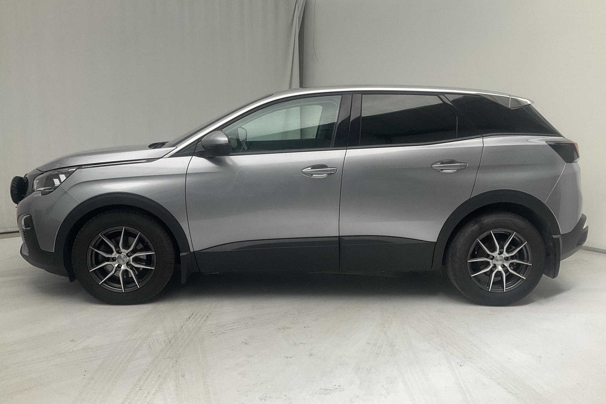 Peugeot 3008 1.6 BlueHDi (120hk) - 10 021 mil - Automat - 2018