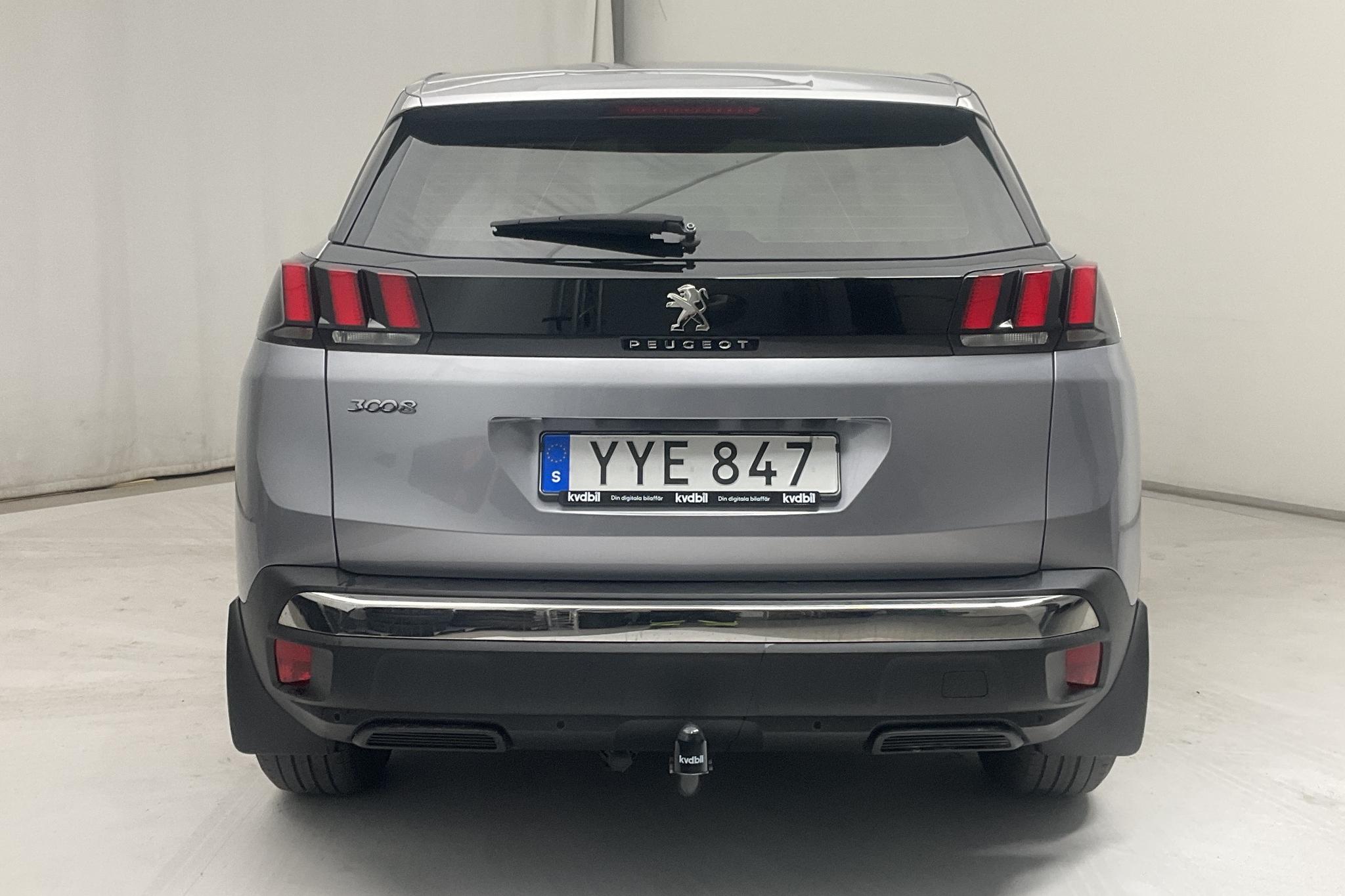 Peugeot 3008 1.6 BlueHDi (120hk) - 10 021 mil - Automat - 2018