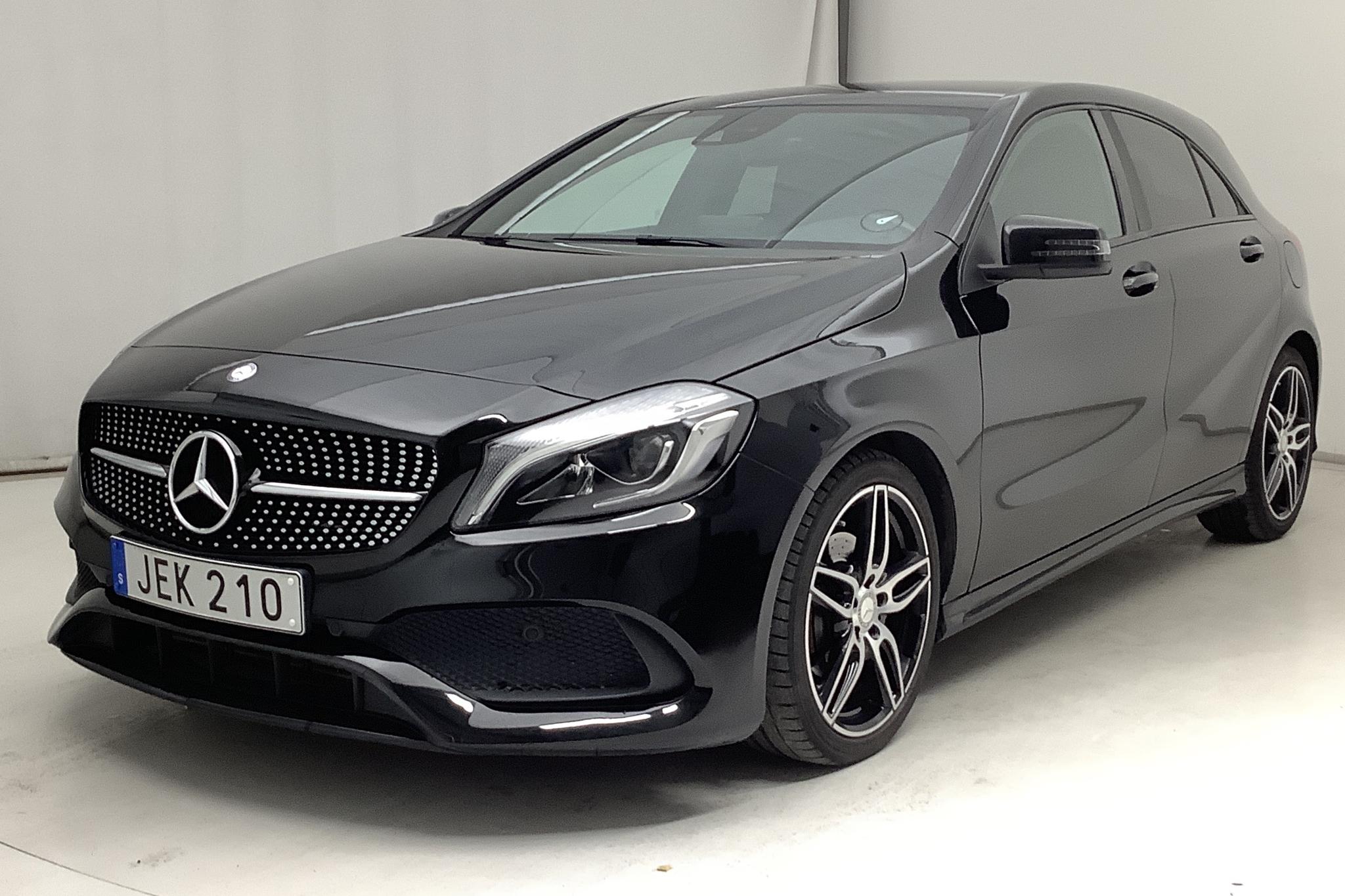 Mercedes A 200 5dr W176 (156hk) - 85 090 km - Automatic - black - 2016