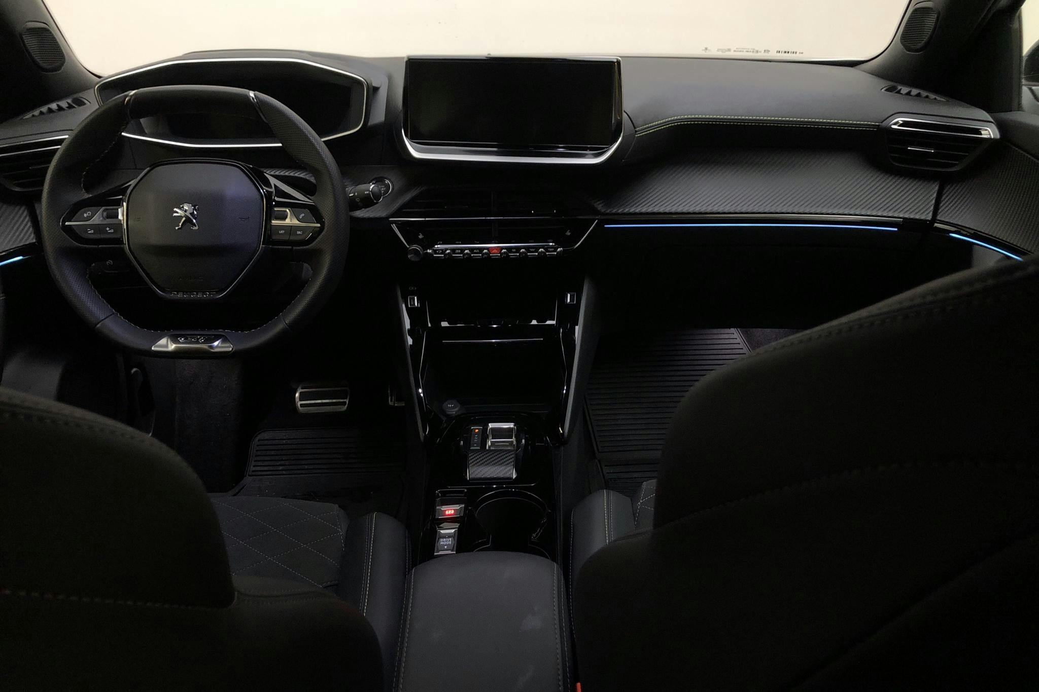 Peugeot e-2008 50 kWh (136hk) - 14 140 km - Automatic - white - 2022