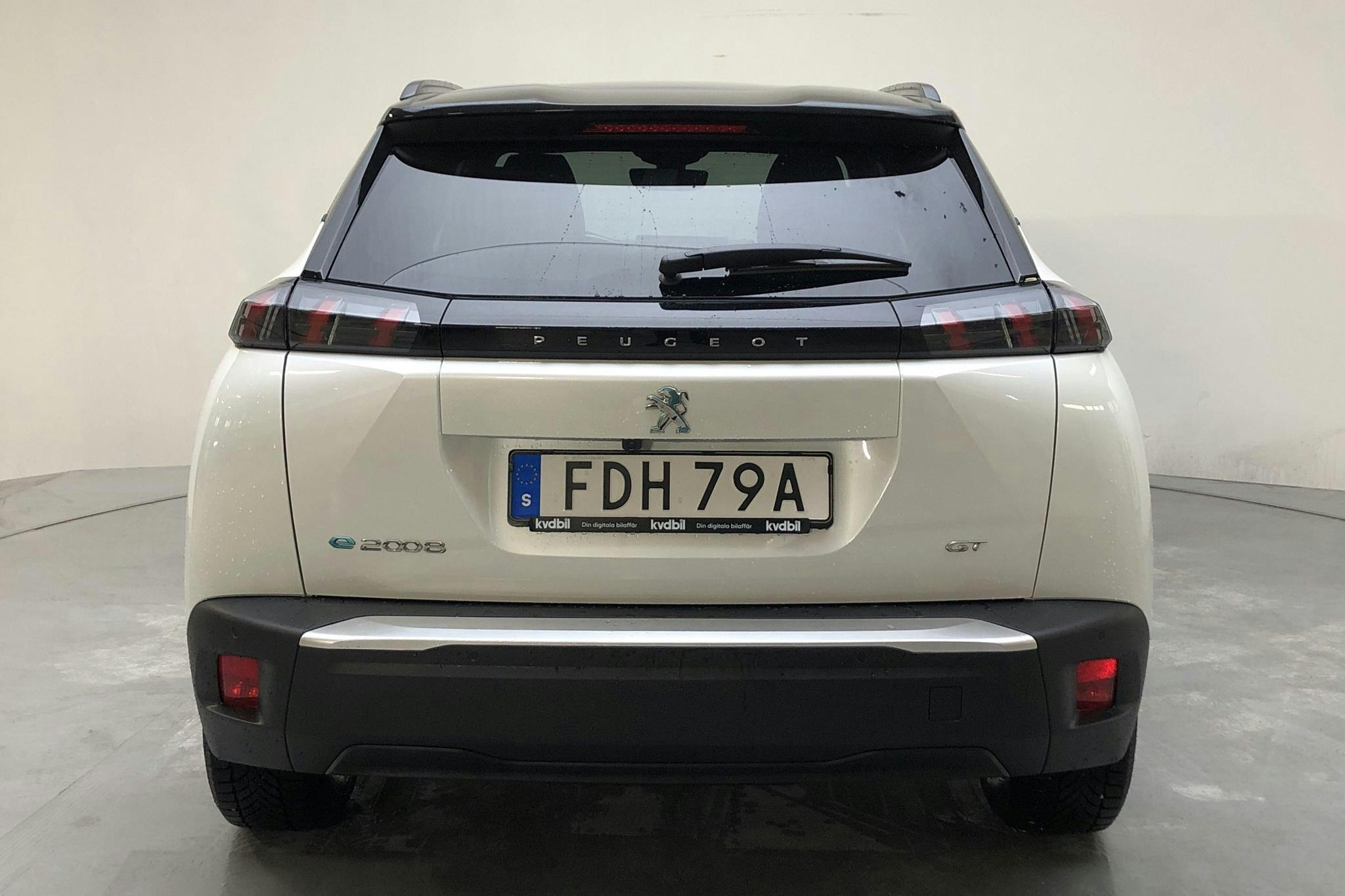 Peugeot e-2008 50 kWh (136hk) - 2 451 mil - Automat - vit - 2022