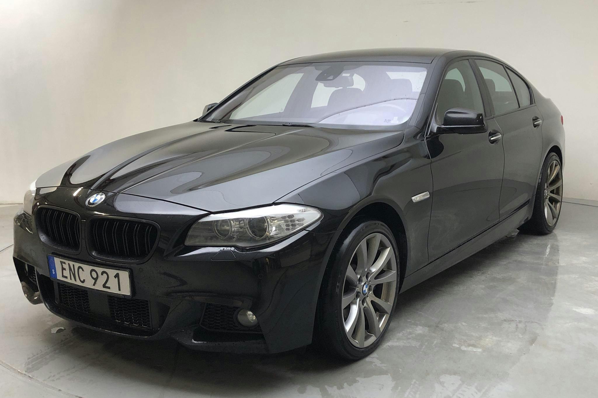 used-bmw-550i-xdrive-sedan-f10-215-230-km-408-hp-300-kw