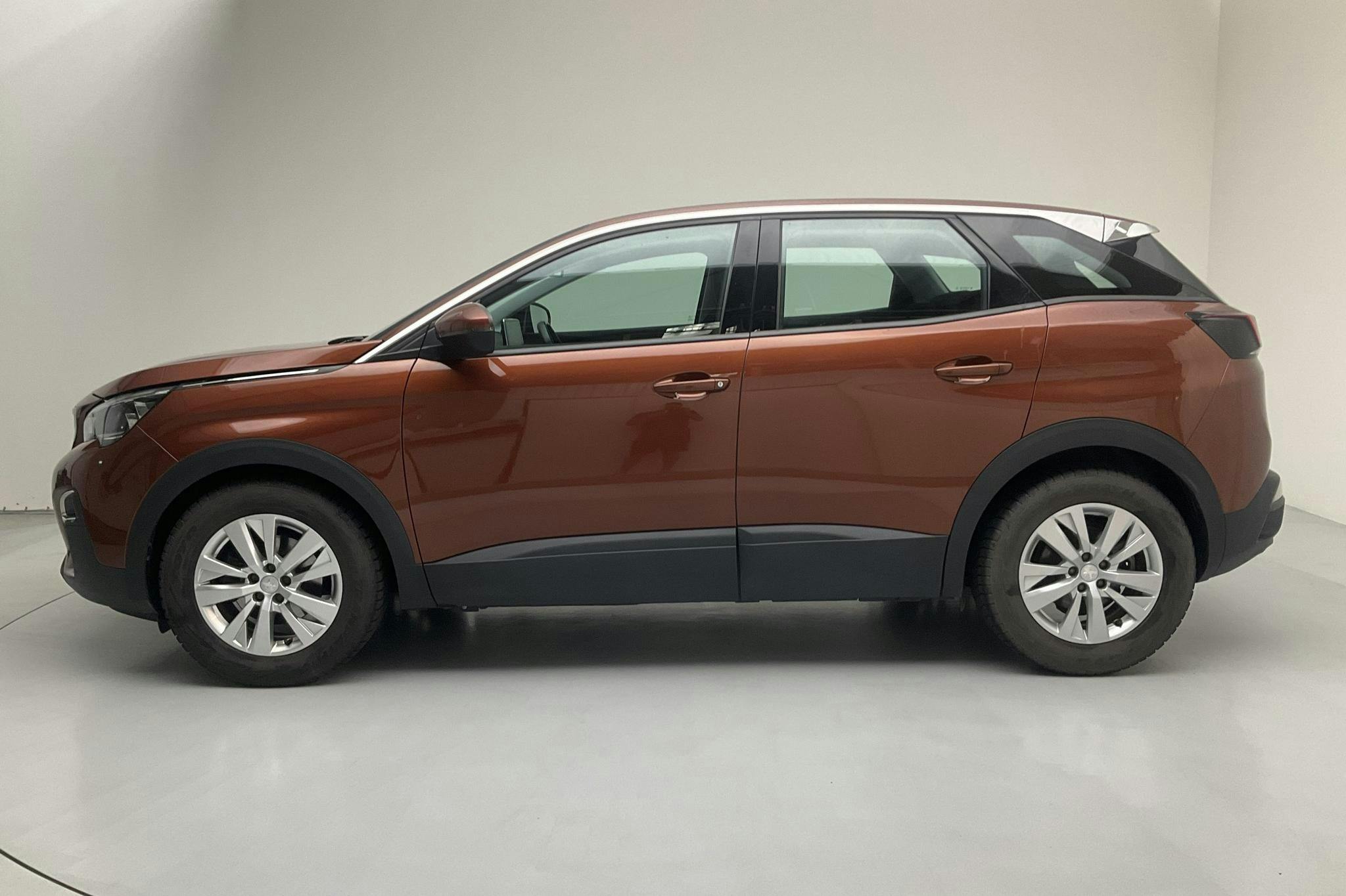 Peugeot 3008 1.2 PureTech (130hk) - 7 337 mil - Automat - Light Brown - 2019