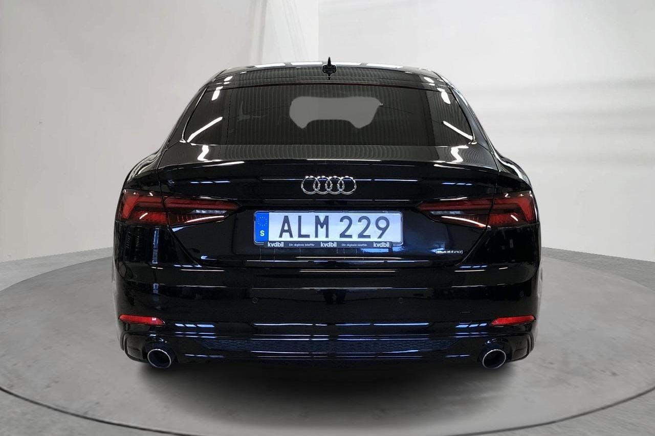 Audi A5 2.0 TFSI Coupé quattro (252hk) - 9 293 mil - Automat - svart - 2018