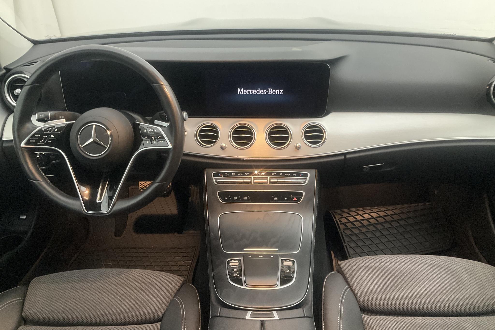 Mercedes E 300 de Sedan 4MATIC W213 (306hk) - 41 760 km - Automatic - gray - 2021