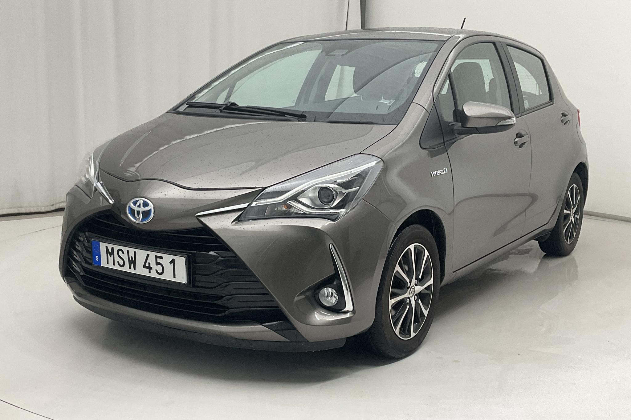 Toyota Yaris 1.5 Hybrid 5dr (101hk) - 5 840 mil - Automat - Dark Grey - 2018