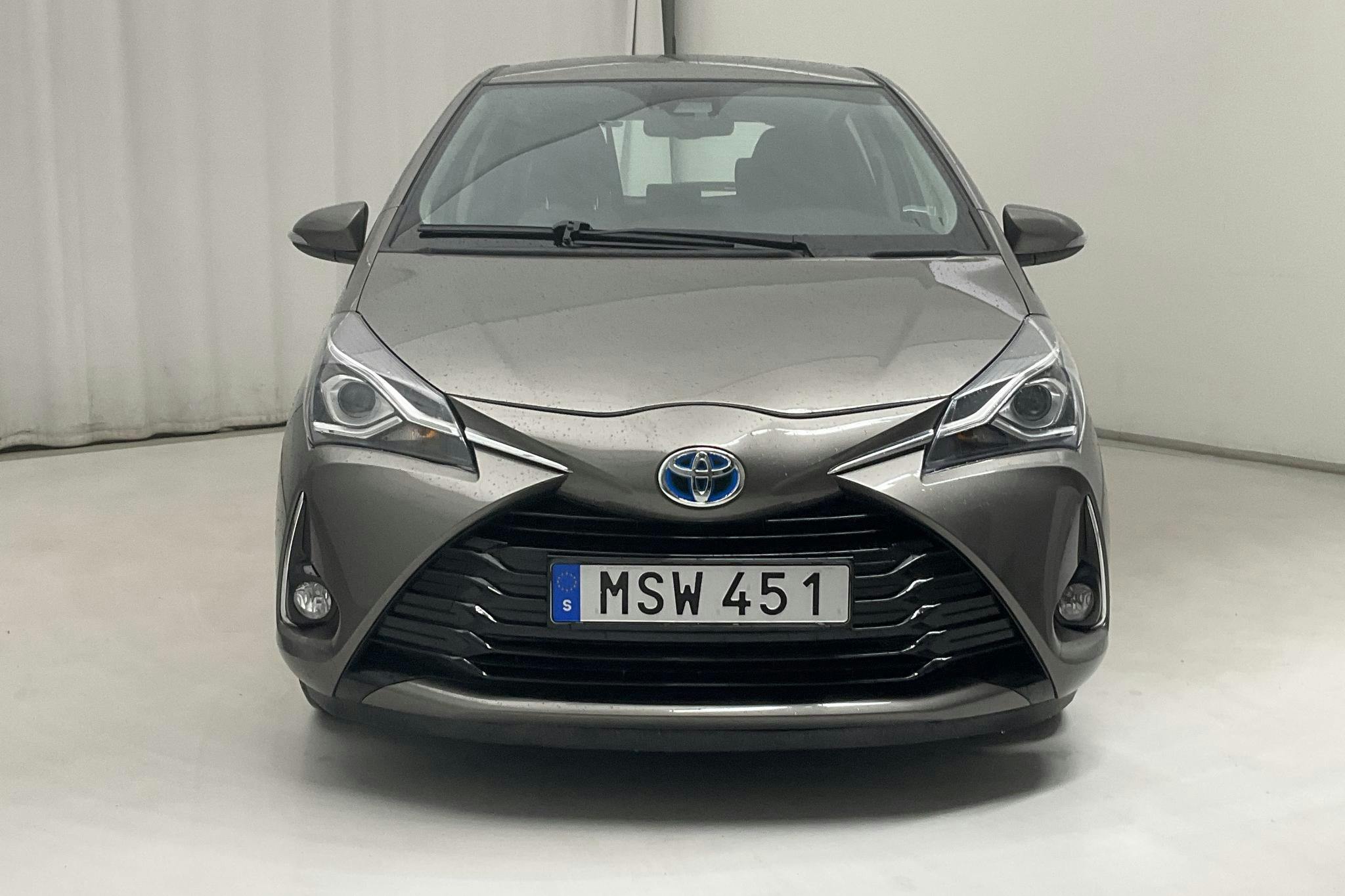 Toyota Yaris 1.5 Hybrid 5dr (101hk) - 5 840 mil - Automat - Dark Grey - 2018