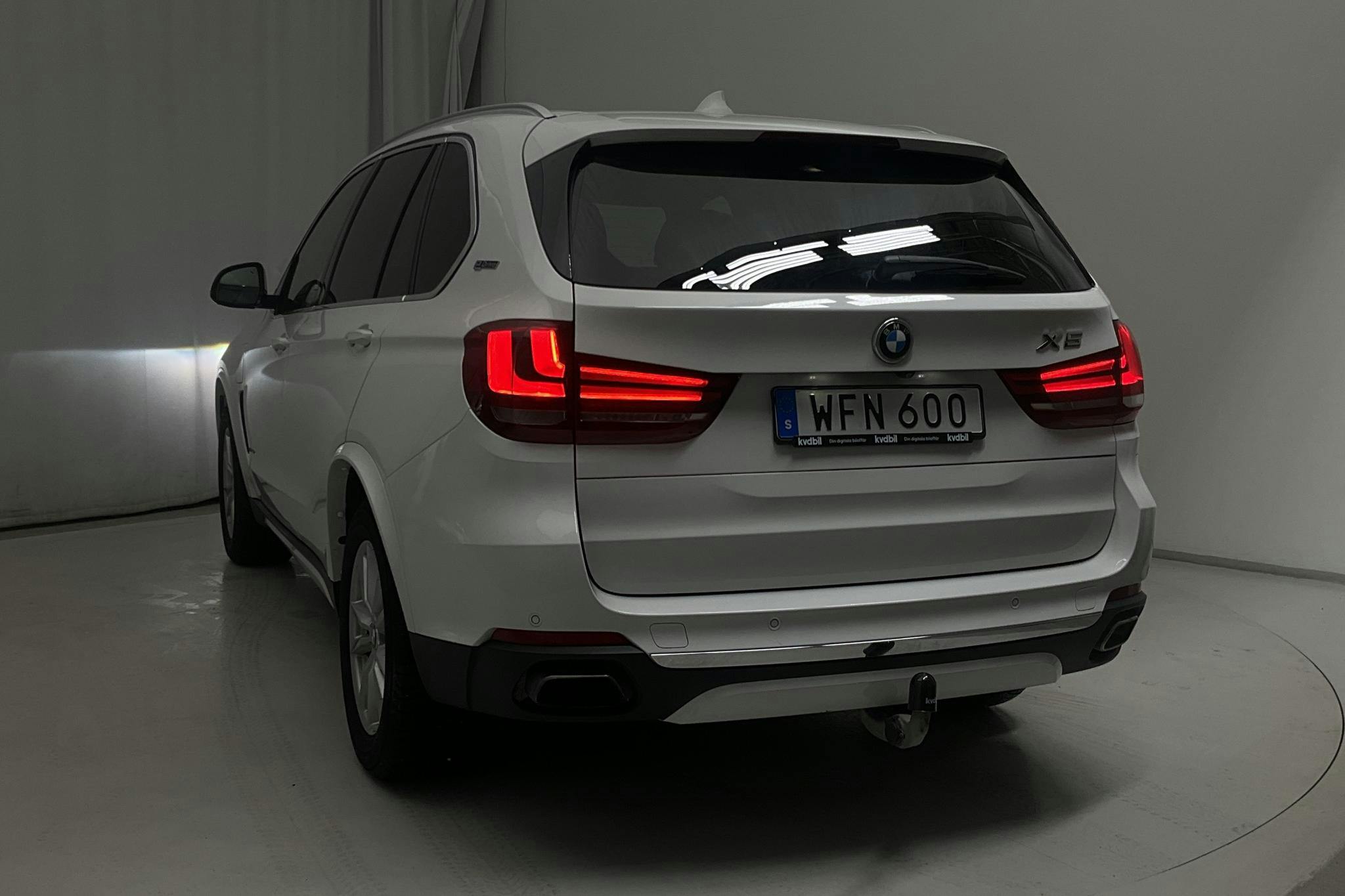 BMW X5 xDrive40e, F15 (313hk) - 104 840 km - Automatic - white - 2017