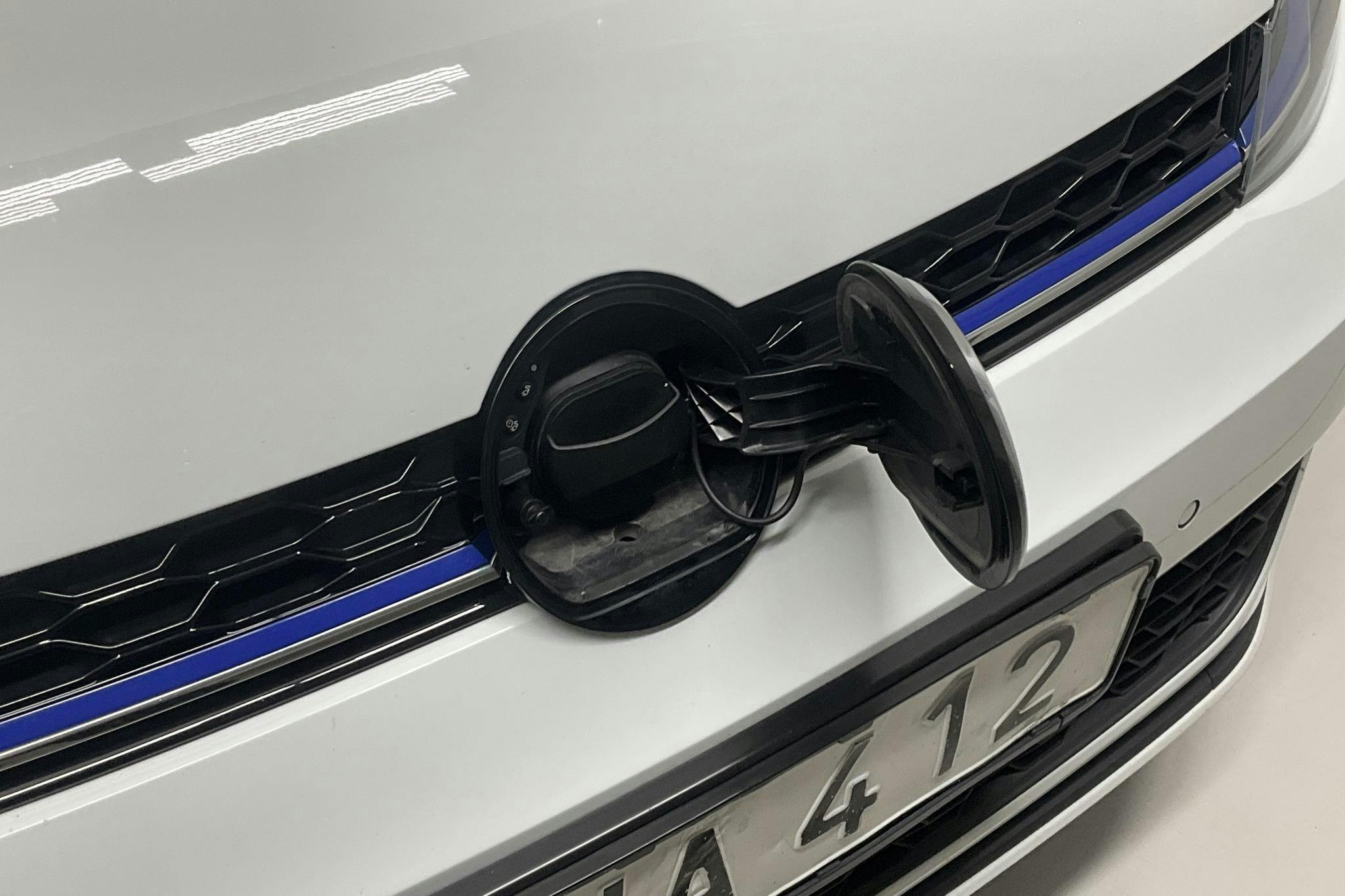 VW Golf VII GTE 5dr (204hk) - 15 916 mil - Automat - vit - 2019