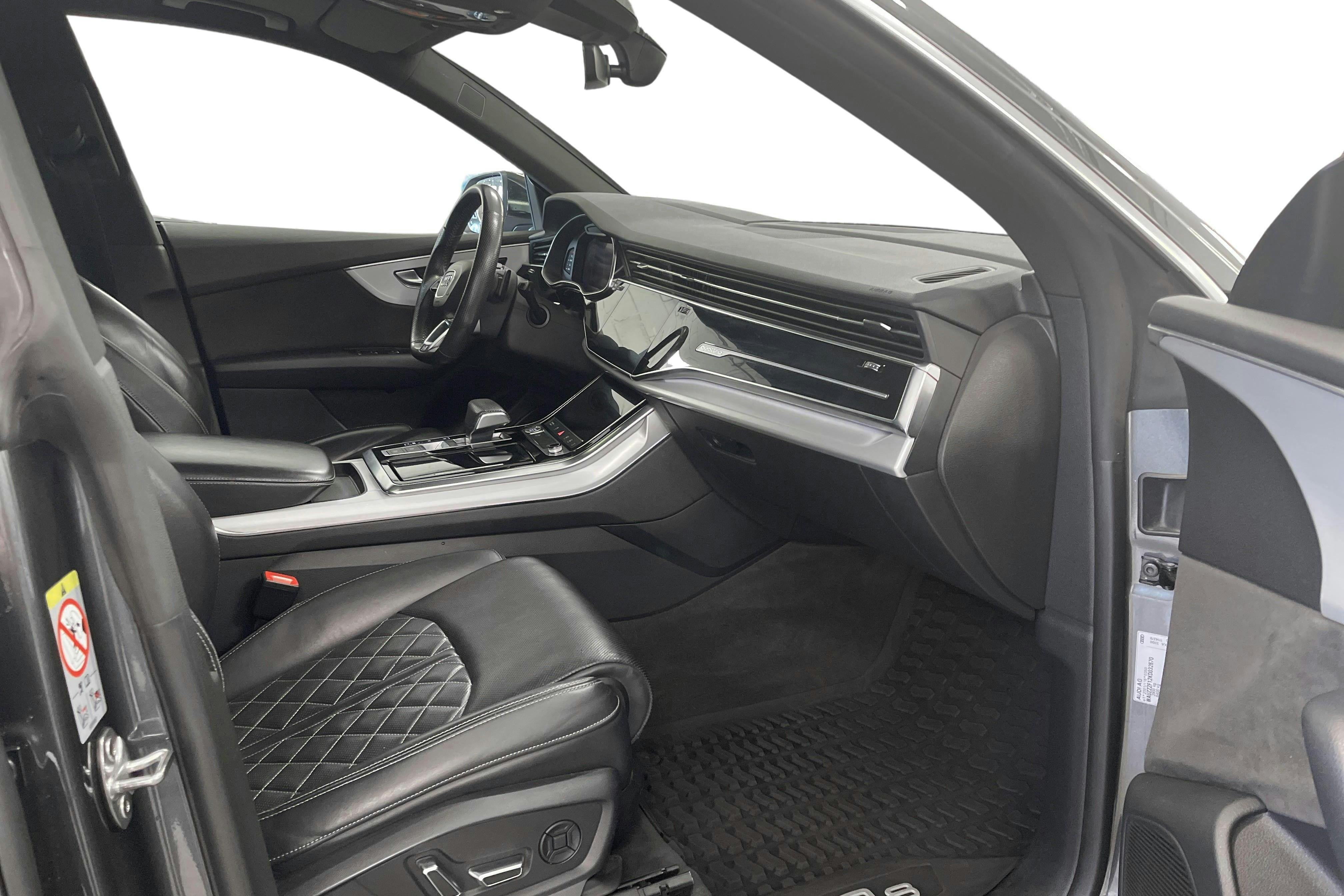 Audi Q8 50 TDI quattro (286hk) - 11 155 mil - Automat - grå - 2019