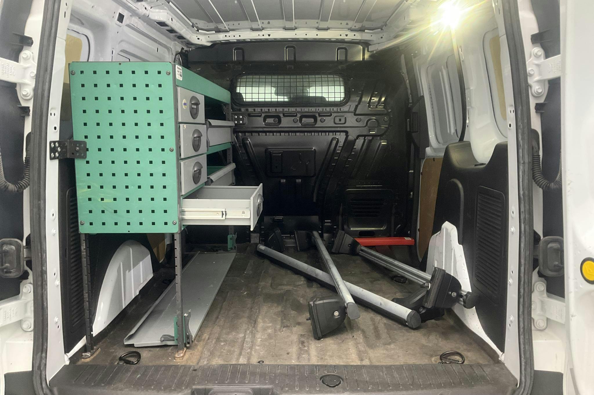 Ford Transit Connect 1.5 TDCi (100hk) - 78 650 km - Manual - white - 2016