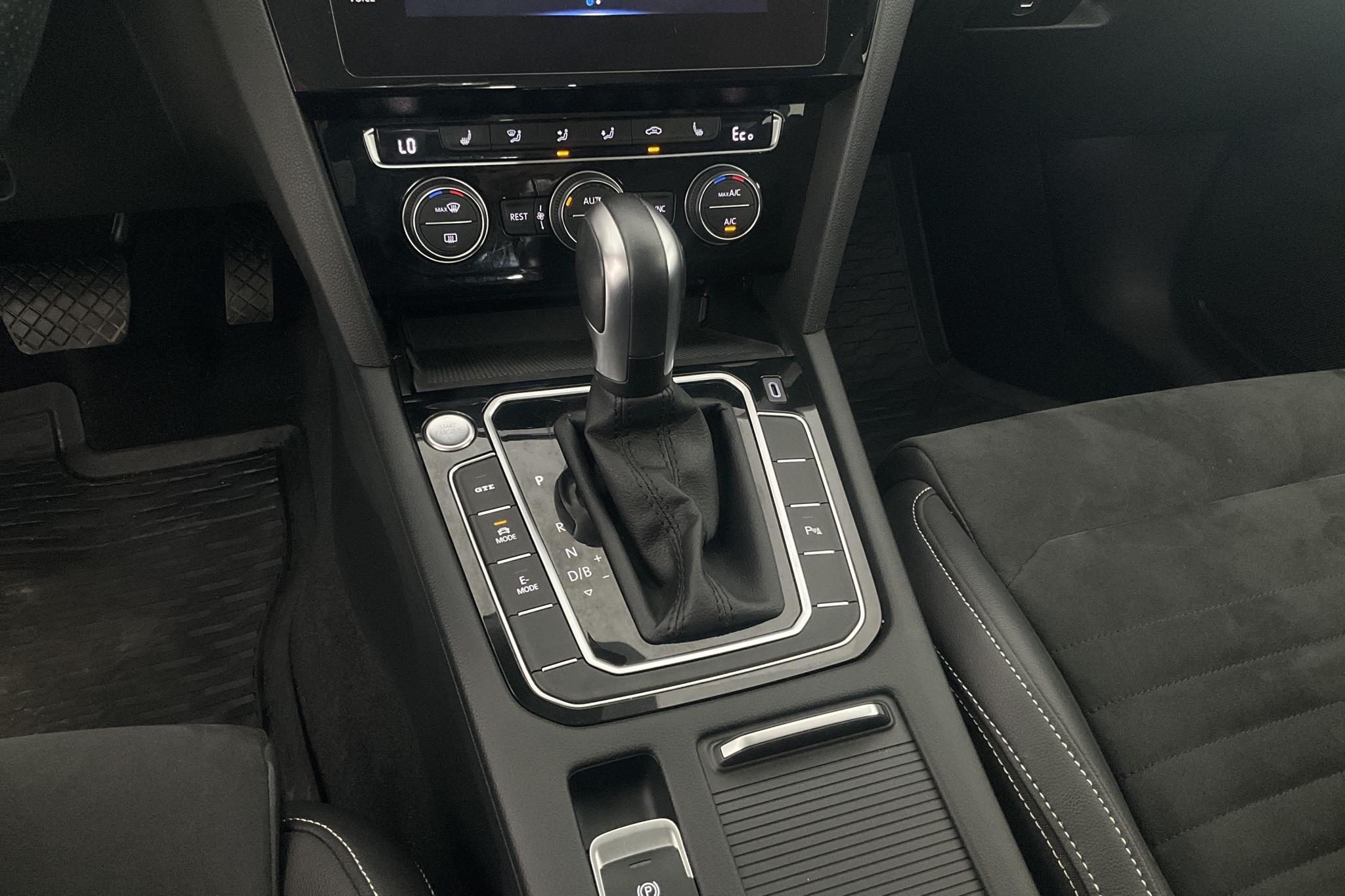 VW Passat 1.4 GTE Sportscombi (218hk) - 65 450 km - Automatic - Dark Grey - 2020