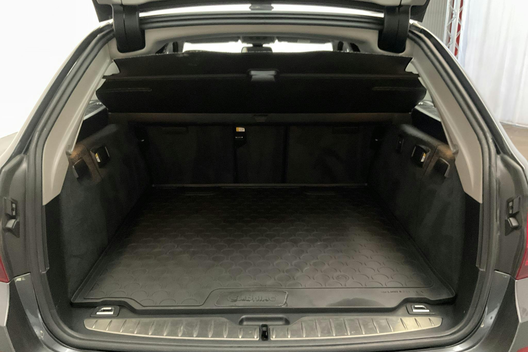 BMW 520d xDrive Touring, F11 (190hk) - 19 100 mil - Automat - grå - 2017