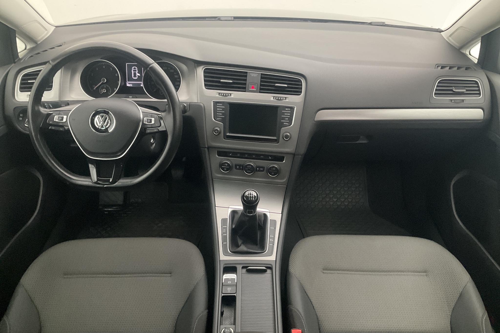VW Golf VII 1.4 TGI 5dr (110hk) - 8 867 mil - Manuell - svart - 2017