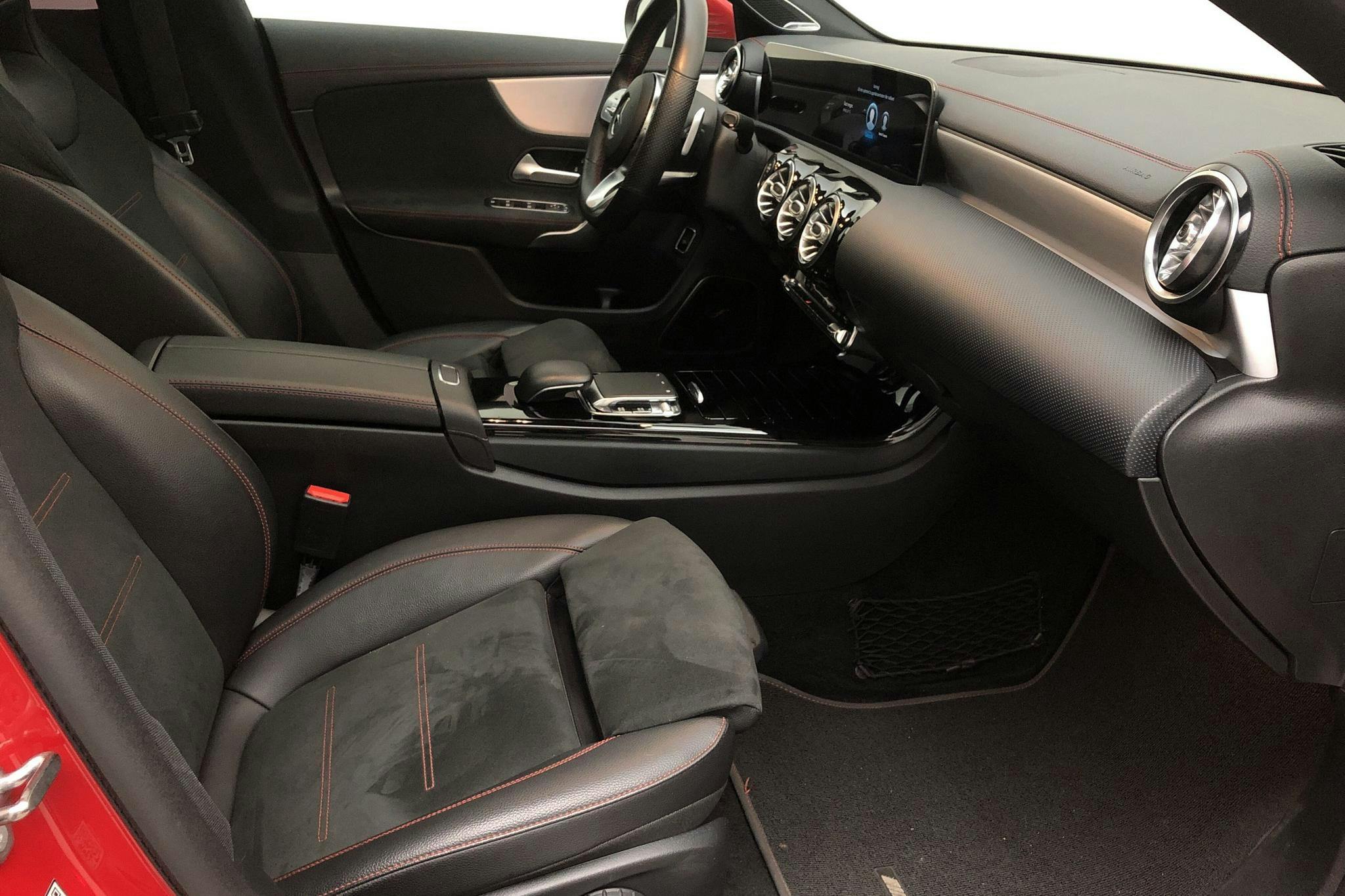 Mercedes CLA 180 d Coupé C118 (115hk) - 68 420 km - Automatic - red - 2019