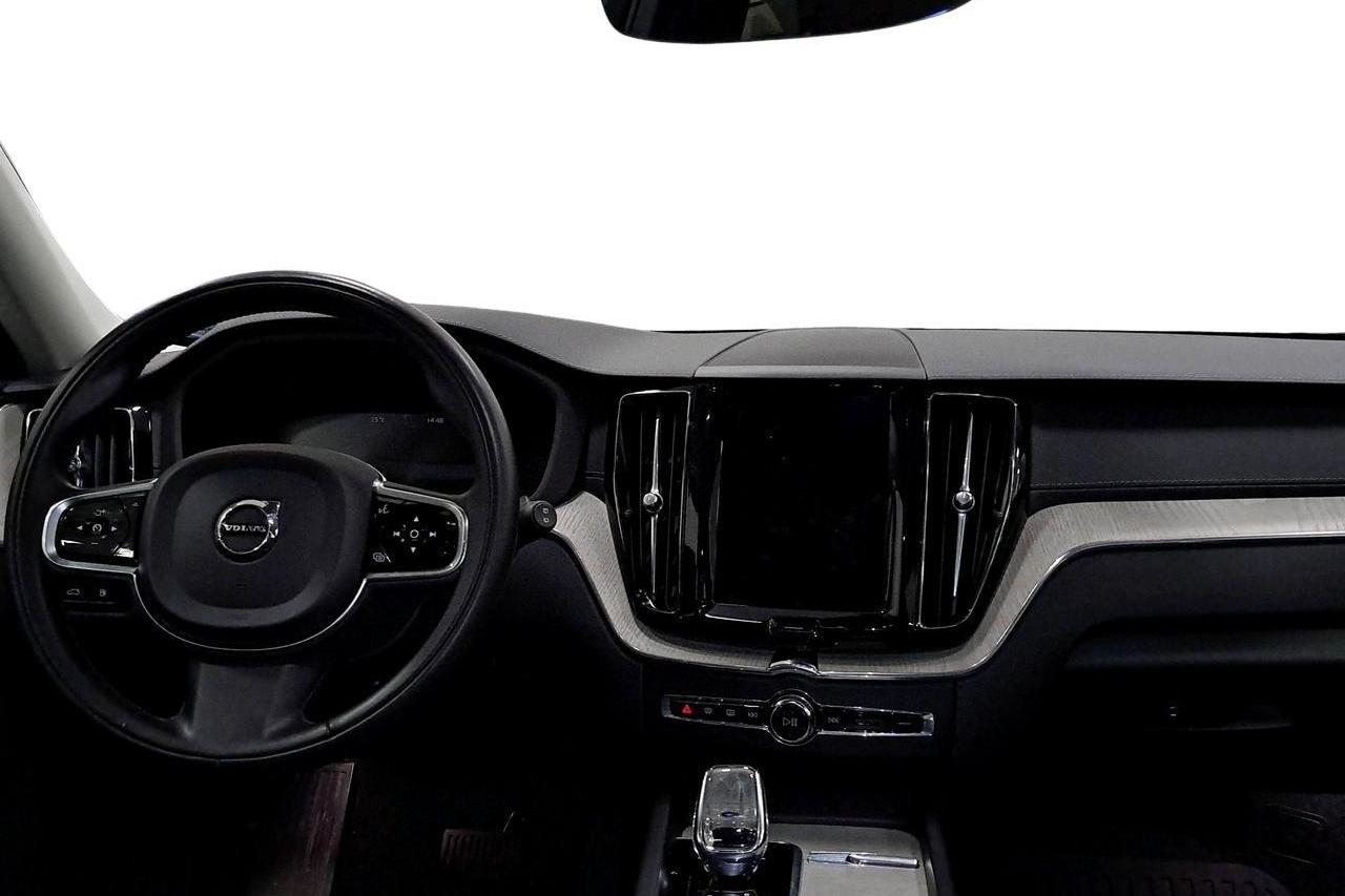 Volvo XC60 T8 AWD Recharge (390hk) - 7 299 mil - Automat - vit - 2020