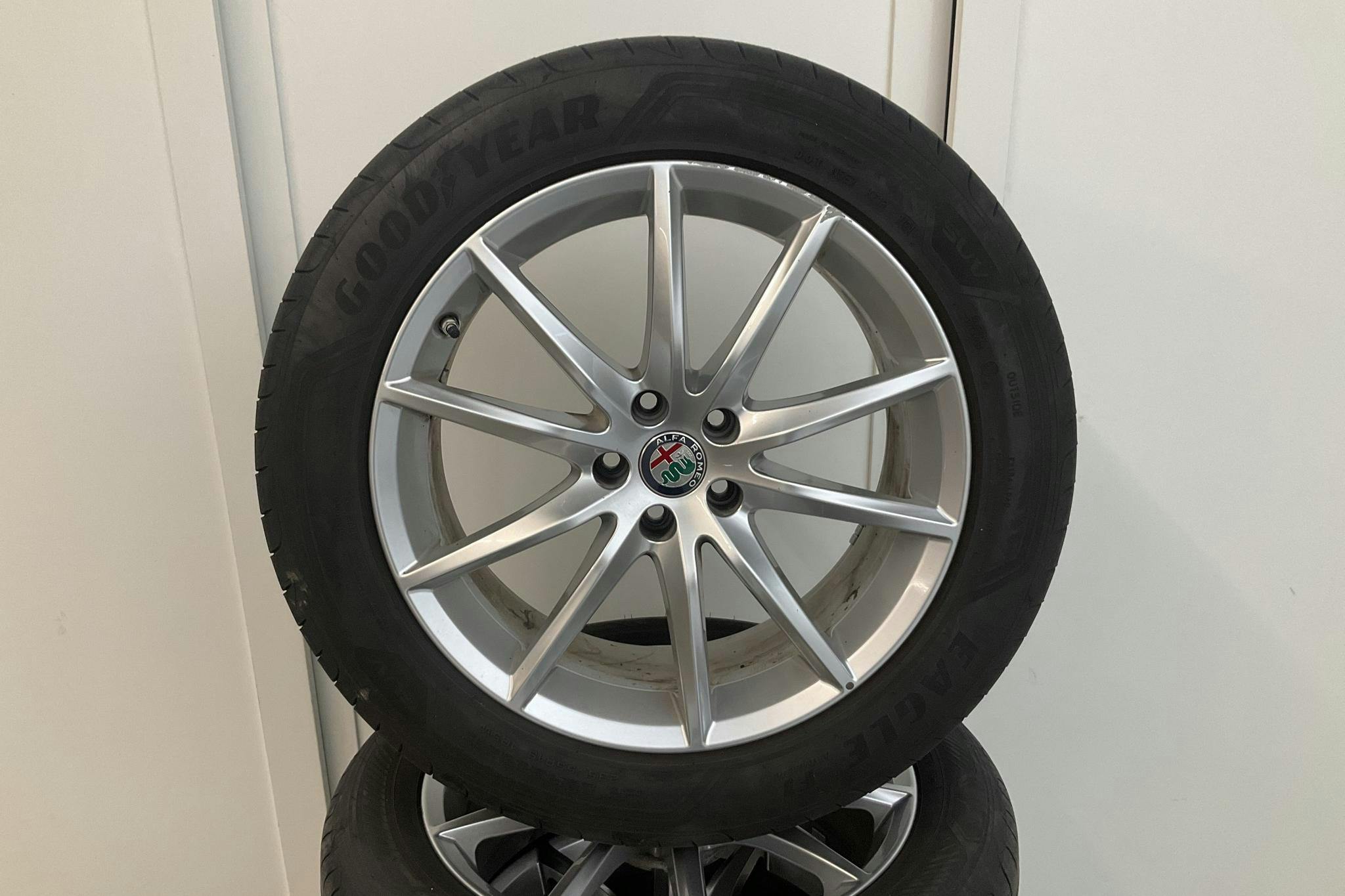 Alfa Romeo Stelvio 2.0 AWD (280hk) - 91 070 km - Automatic - gray - 2017