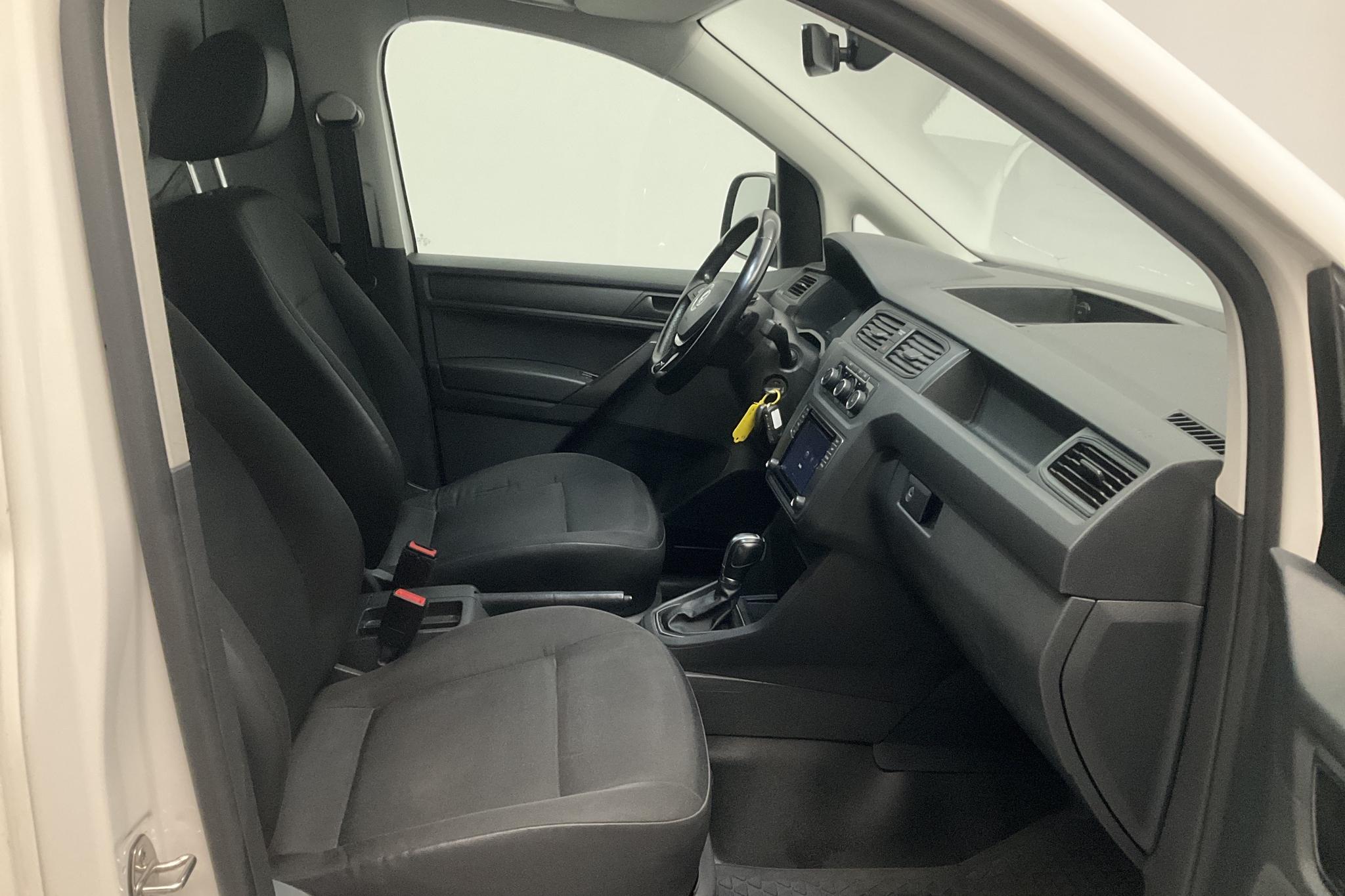 VW Caddy 2.0 TDI Skåp (102hk) - 74 500 km - Automatic - white - 2018