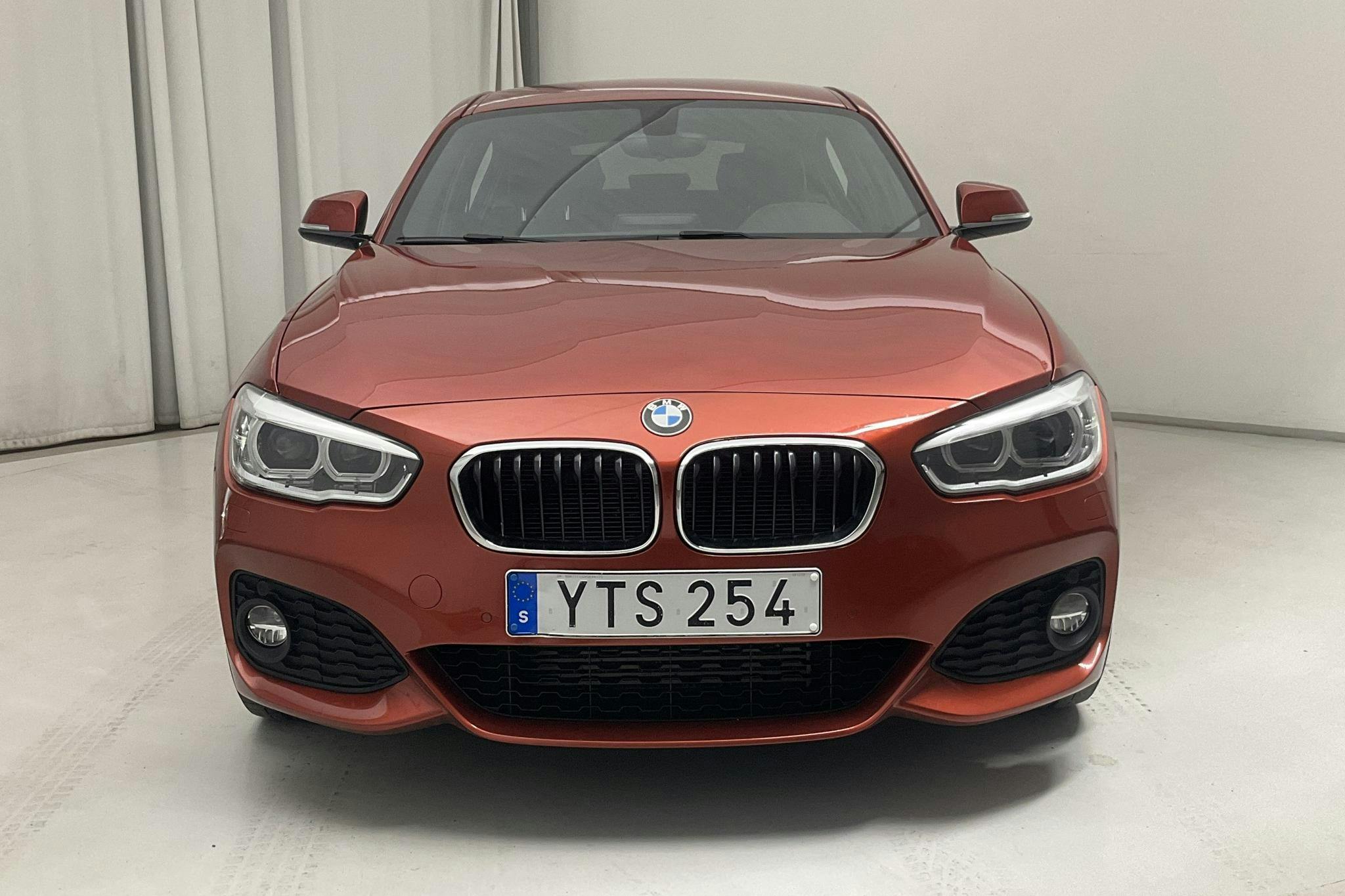 BMW 120d xDrive 5dr, F20 (190hk) - 7 595 mil - Automat - orange - 2019