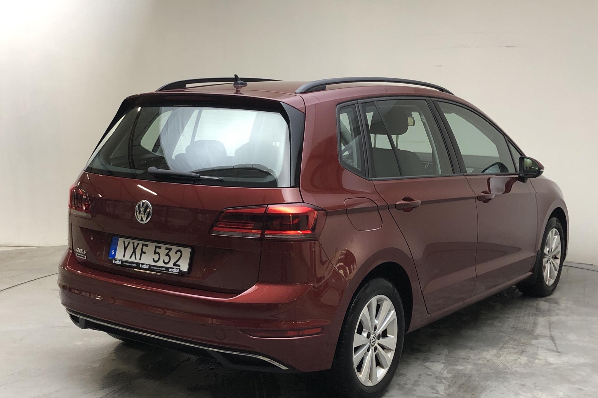 VW Golf VII 1.0 TSI Sportsvan (115hk) - 7 123 mil - Automat - Dark Red - 2019