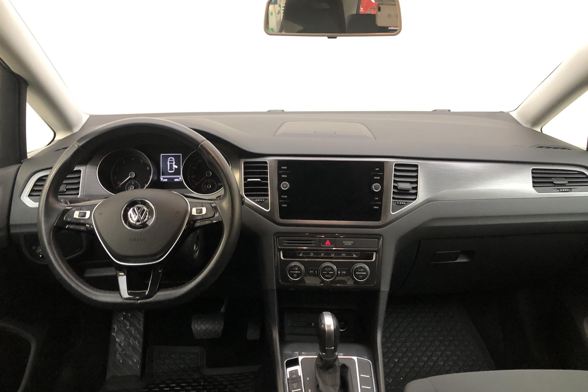 VW Golf VII 1.0 TSI Sportsvan (115hk) - 71 230 km - Automatic - Dark Red - 2019