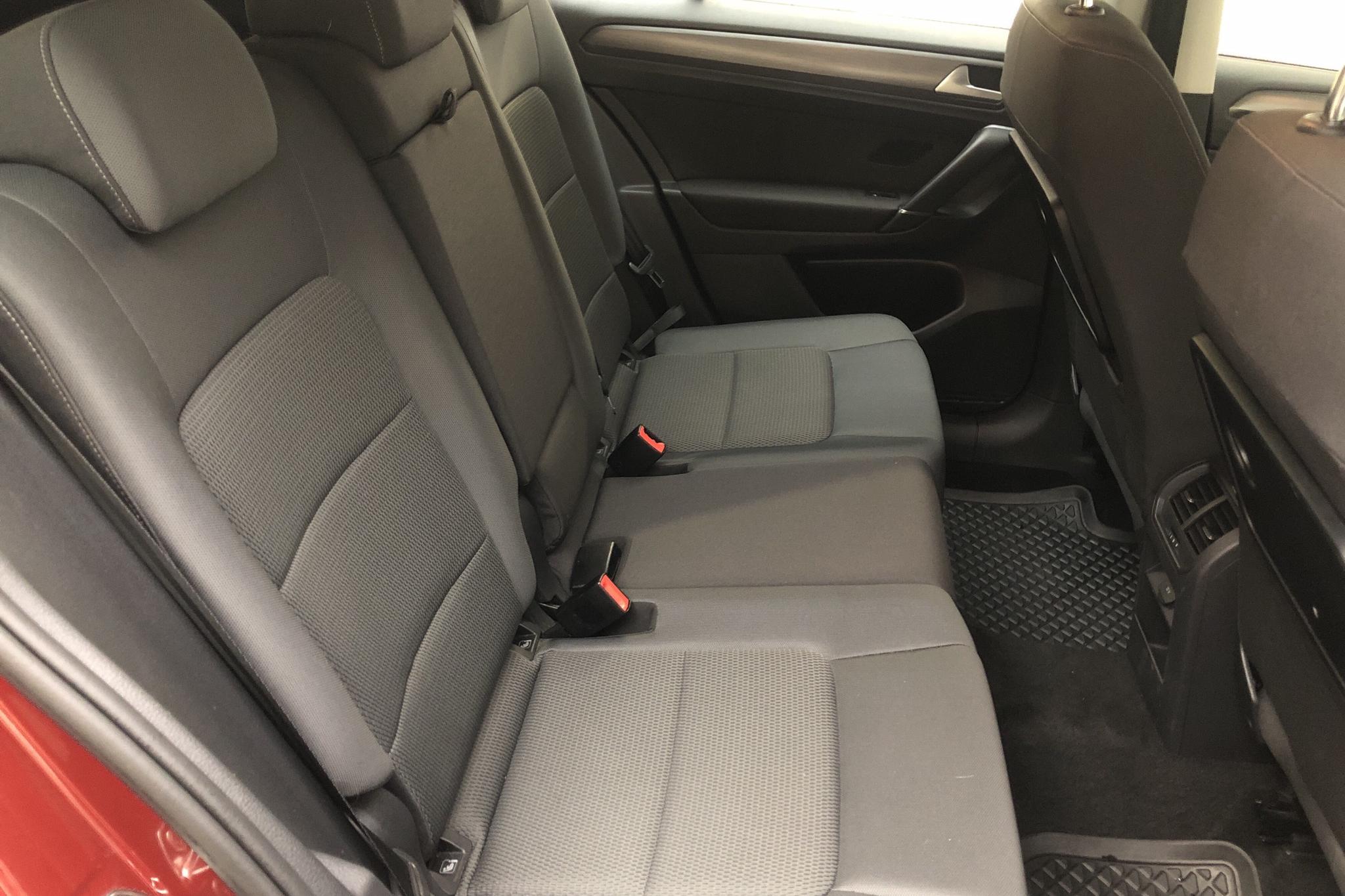 VW Golf VII 1.0 TSI Sportsvan (115hk) - 7 123 mil - Automat - Dark Red - 2019