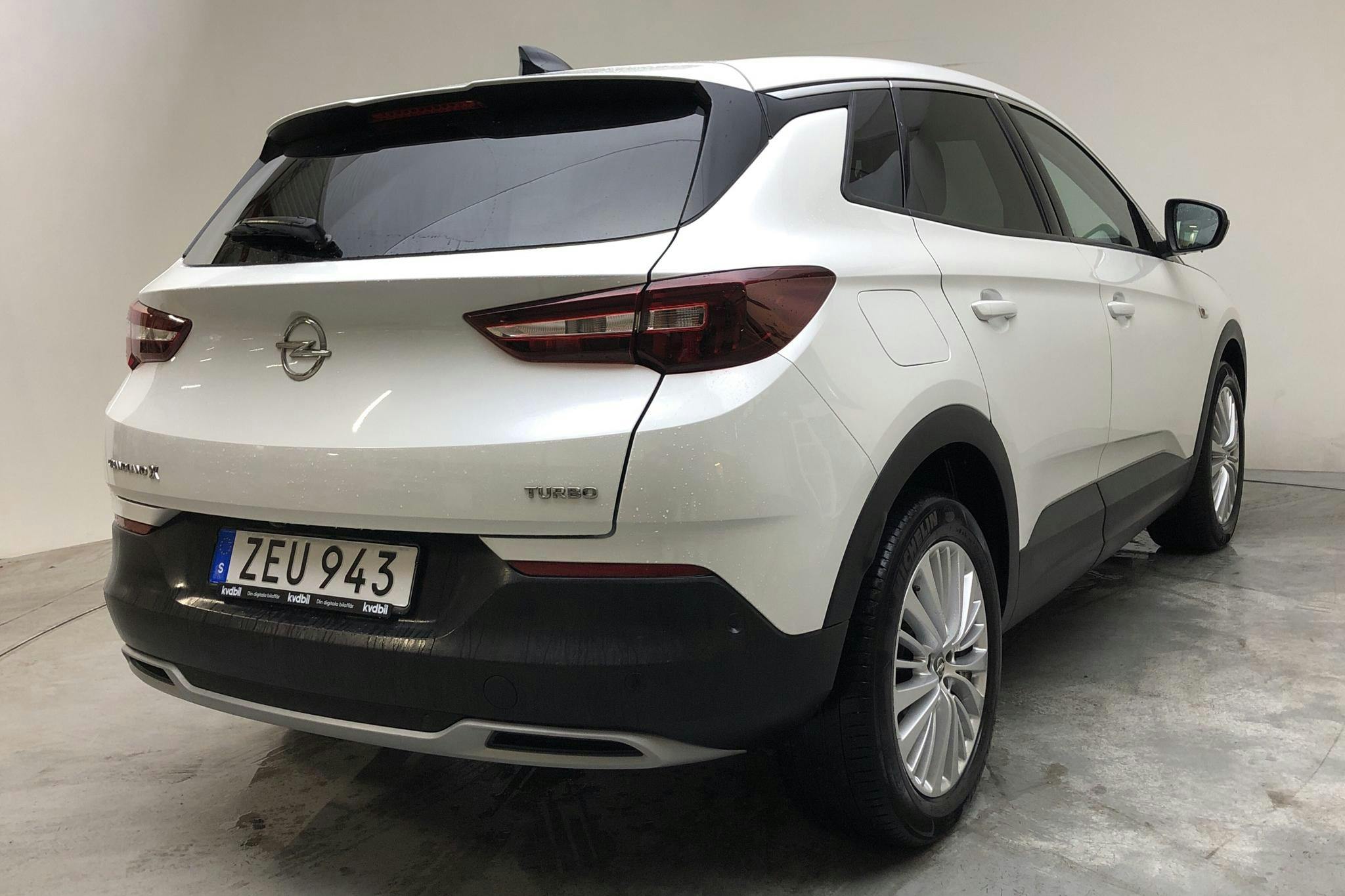 Opel Grandland X 1.2 ECOTEC (130hk) - 5 826 mil - Automat - vit - 2018