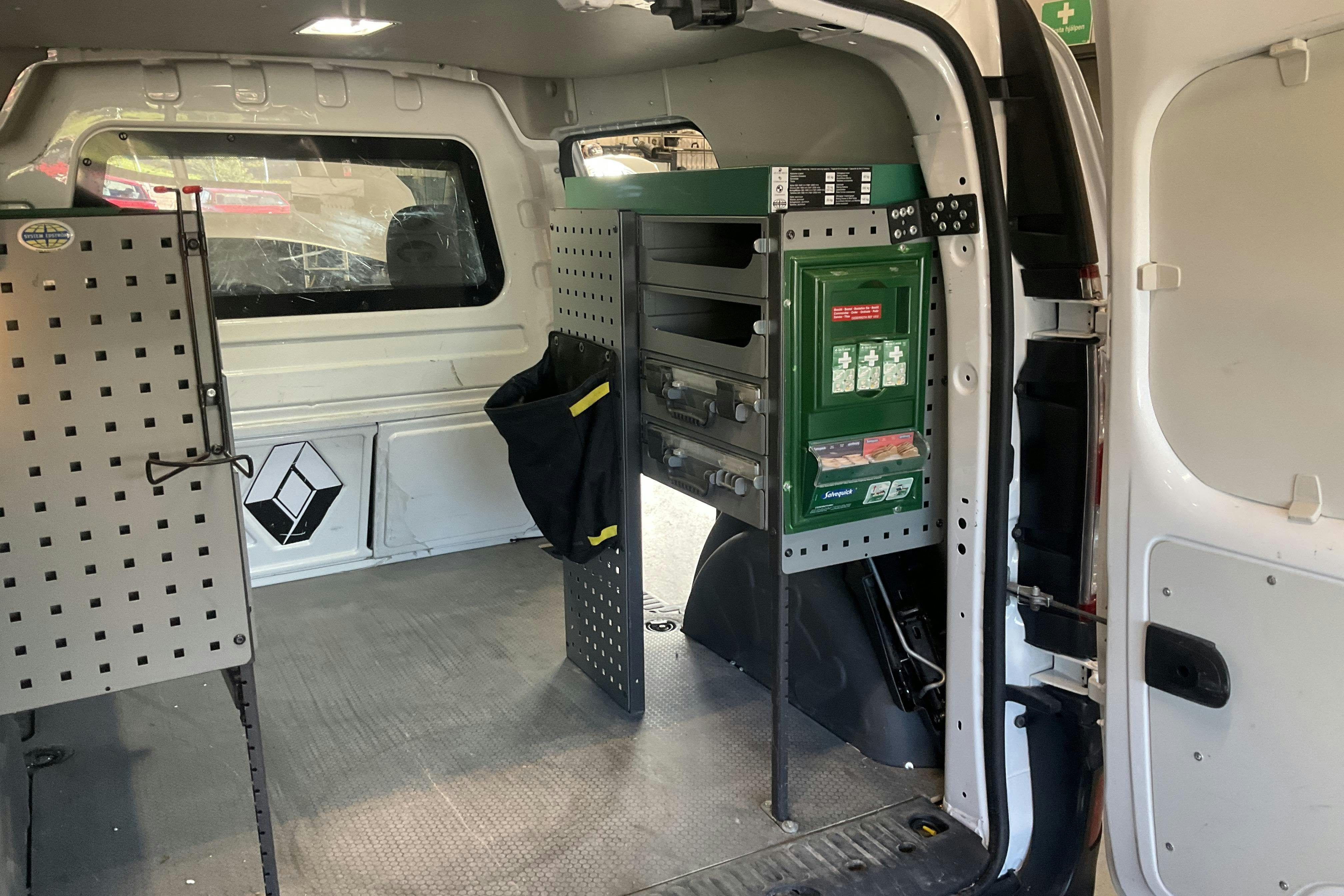 Renault Kangoo 1.5 dCi Skåp (110hk) - 5 664 mil - Manuell - vit - 2015